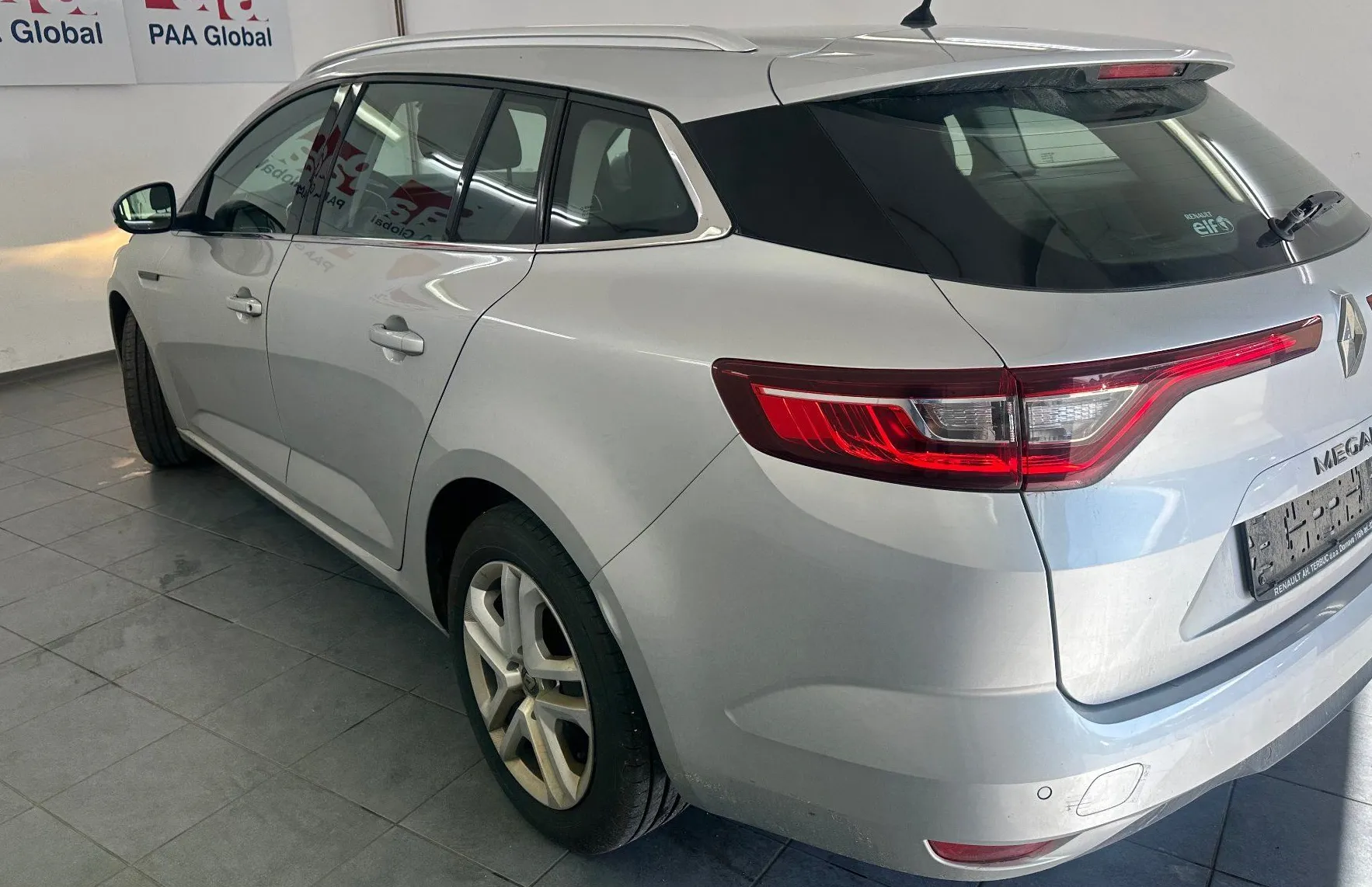 Zunanja slika - Renault Mégane - Megane  Grandtour Blue dCi 115 Business - 4