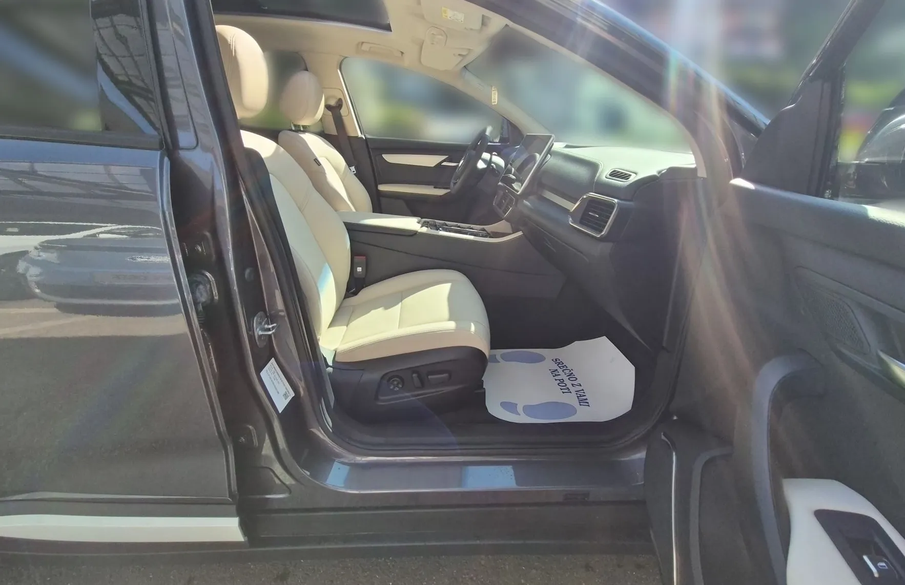 Zunanja slika - Vinfast VF8 - 87.7kWh AWD Plus 408PS-GRATIS POLNILNICA 22KW - 15