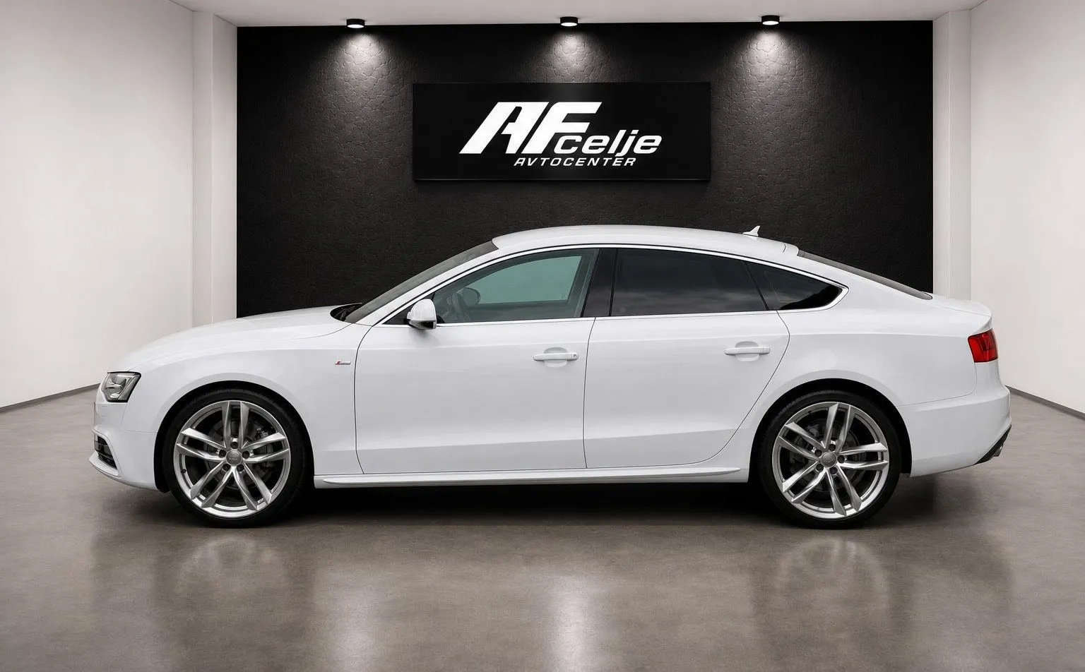 Zunanja slika - Audi A5 Sportback - 2.0 TDI-3X S LINE-LIZING ZA TUJCE-XENON+LED... - 6