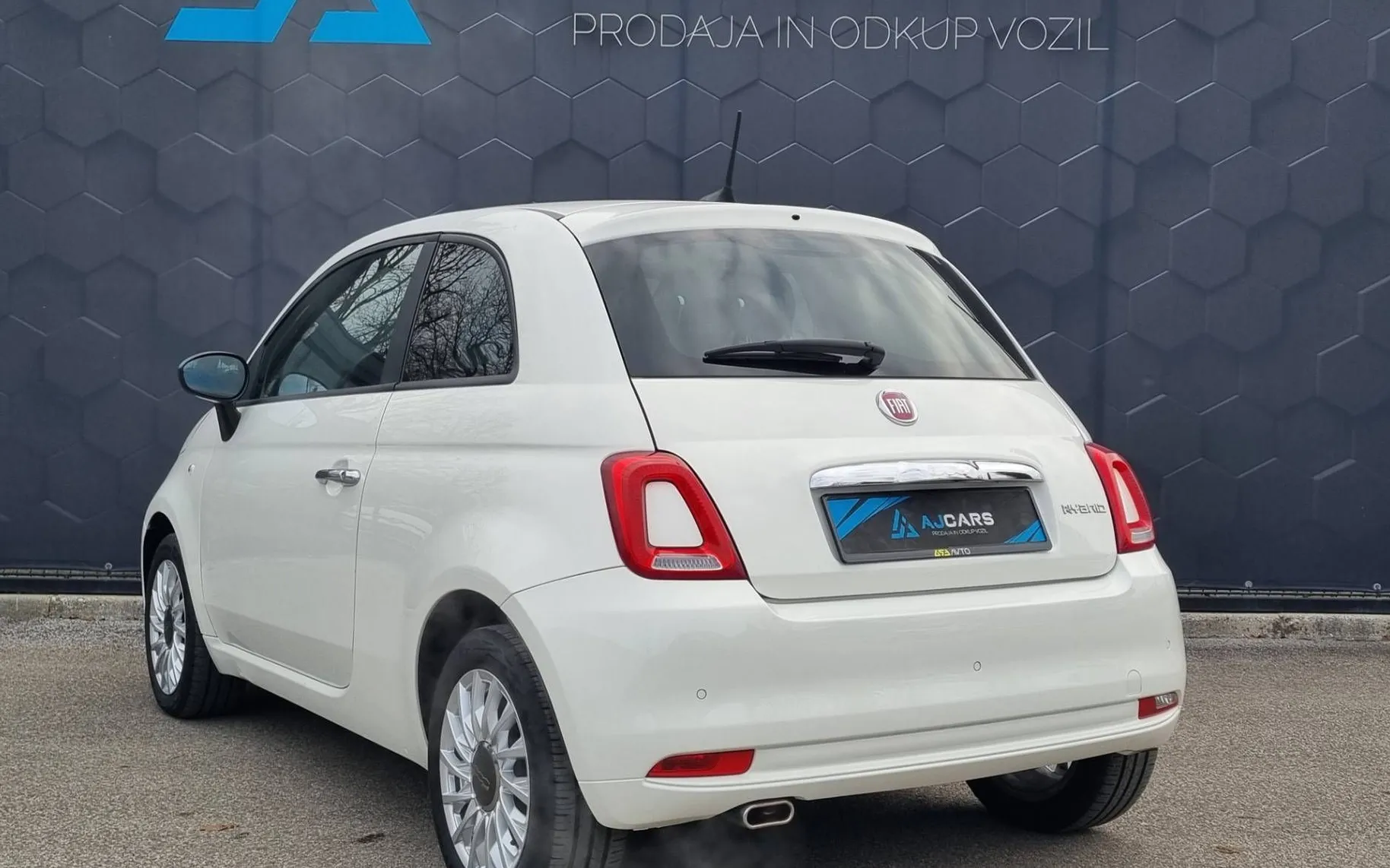 Zunanja slika - Fiat 500 - 1.0 GSE Hybrid 2xLed-Touchscreen-Alu-PDC-Tempomat. - 4