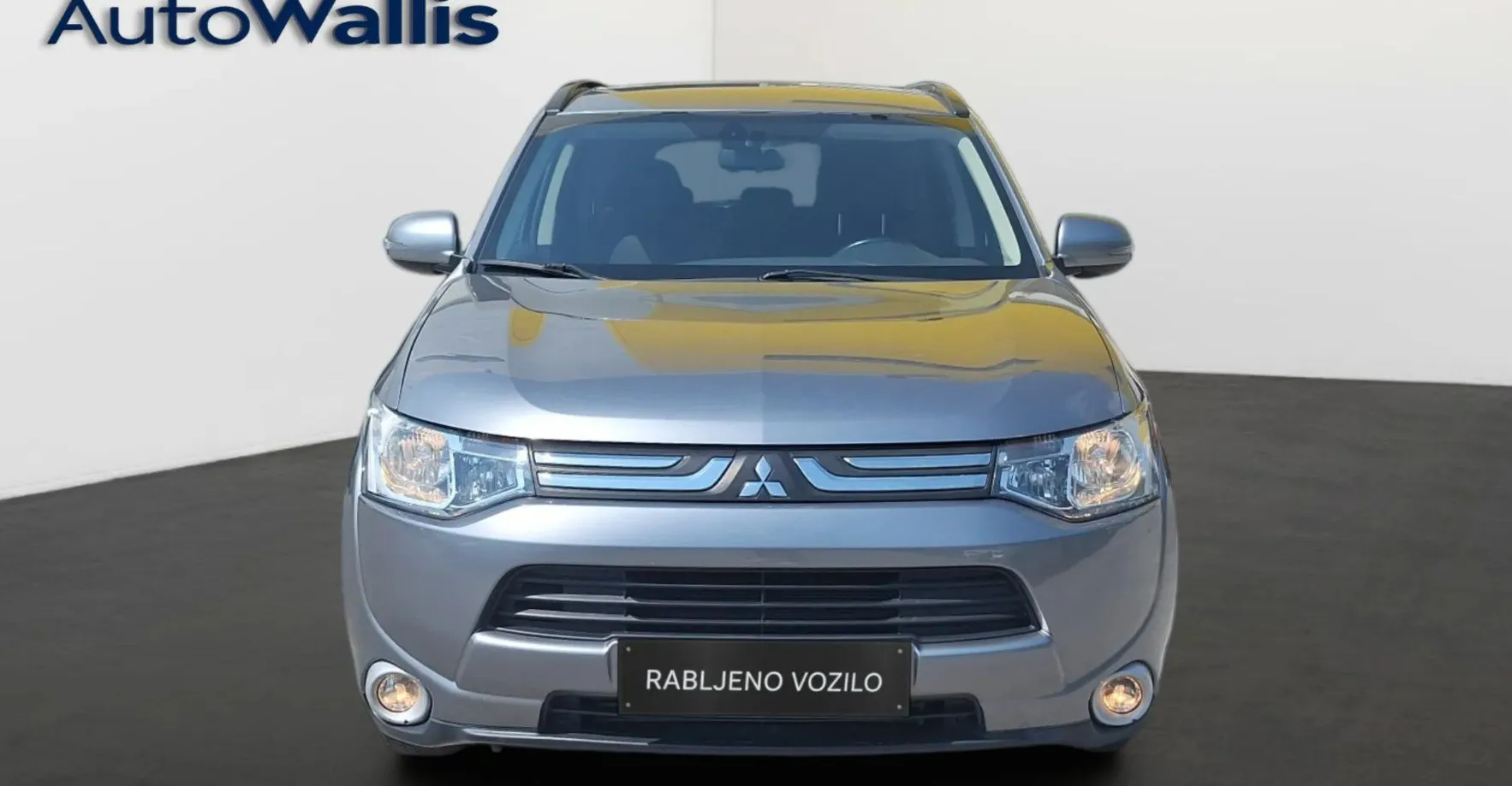 Zunanja slika - Mitsubishi Outlander - 4WD 2.2 - 8