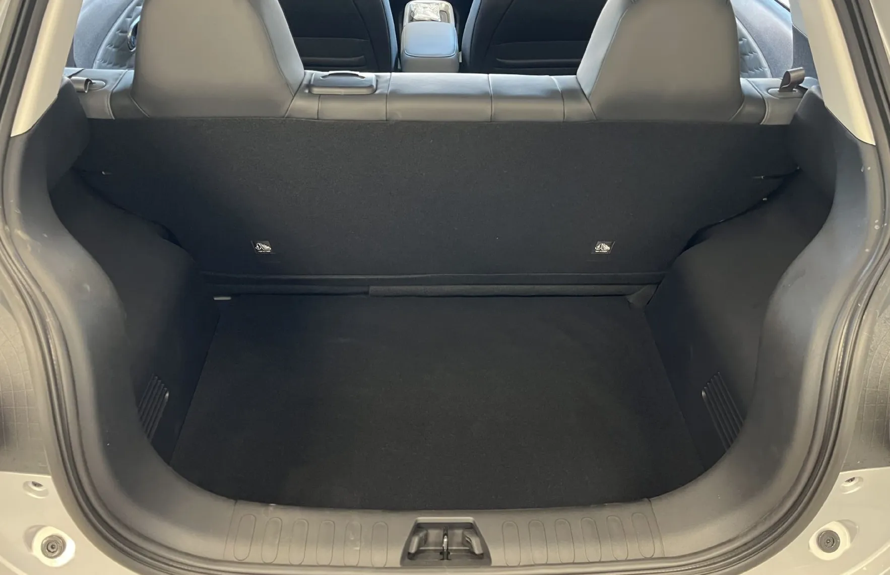 Zunanja slika - Dongfeng Box - 42.3 kWh 70 kW - NA ZALOGI - - 11