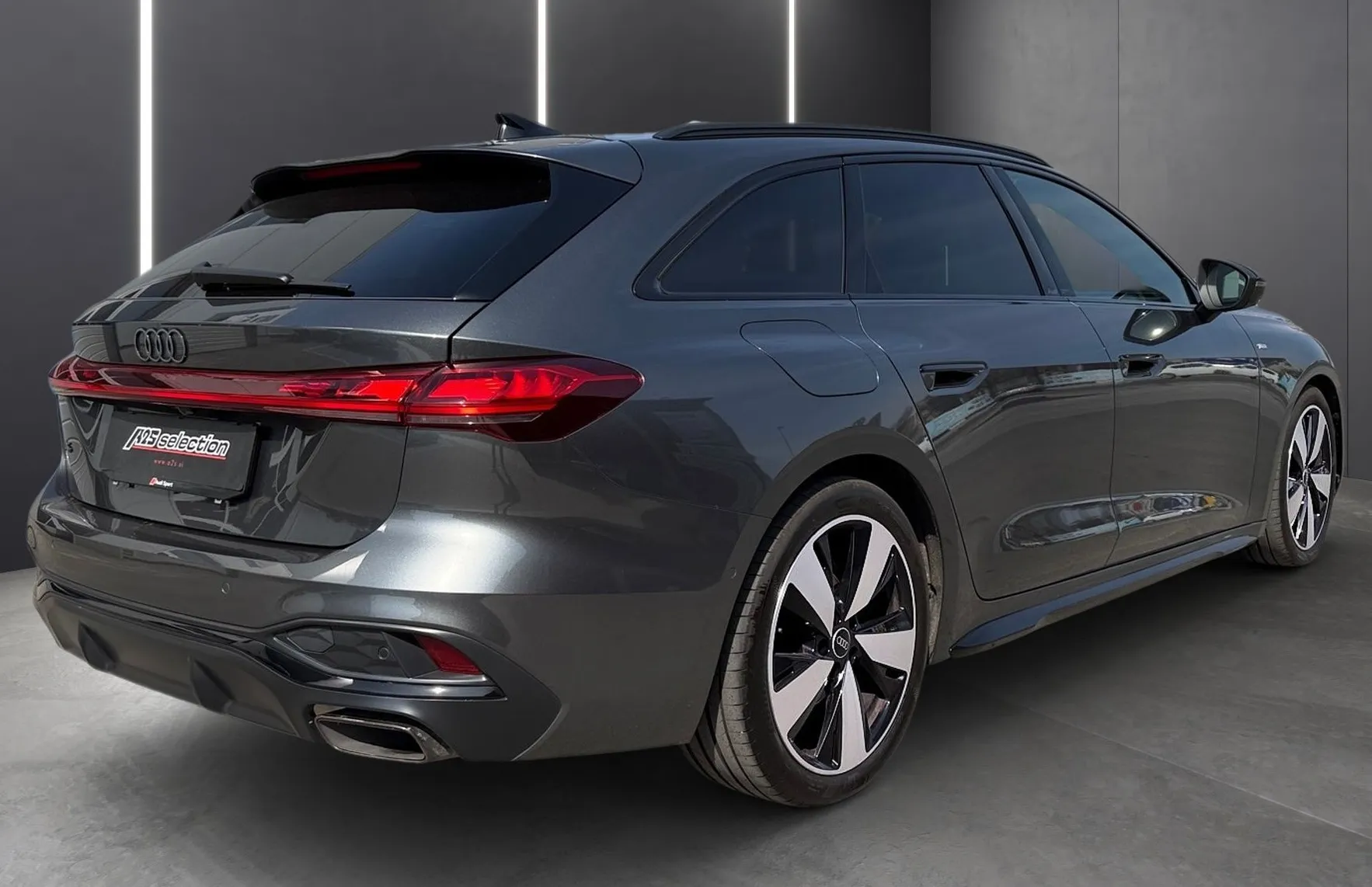 Zunanja slika - Audi A5 - Avant TFSI 150kW S tronic - 3