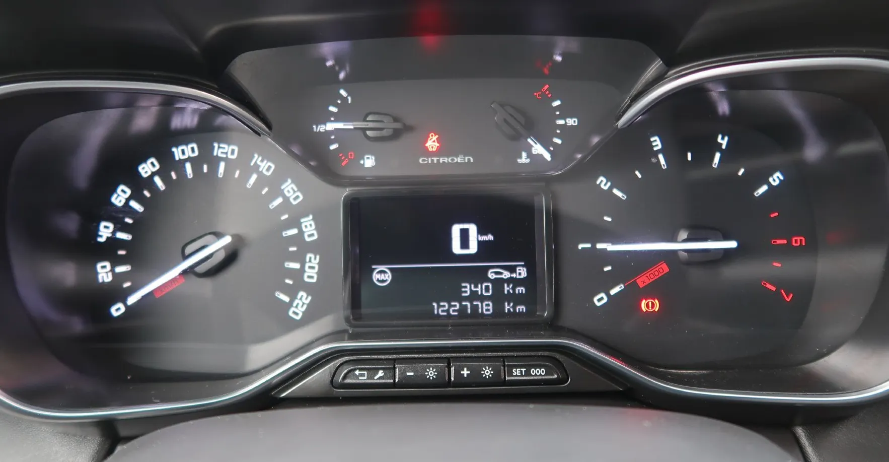 Zunanja slika - Citroën C3 Aircross - Feel BlueHDi 100 BVM - 17