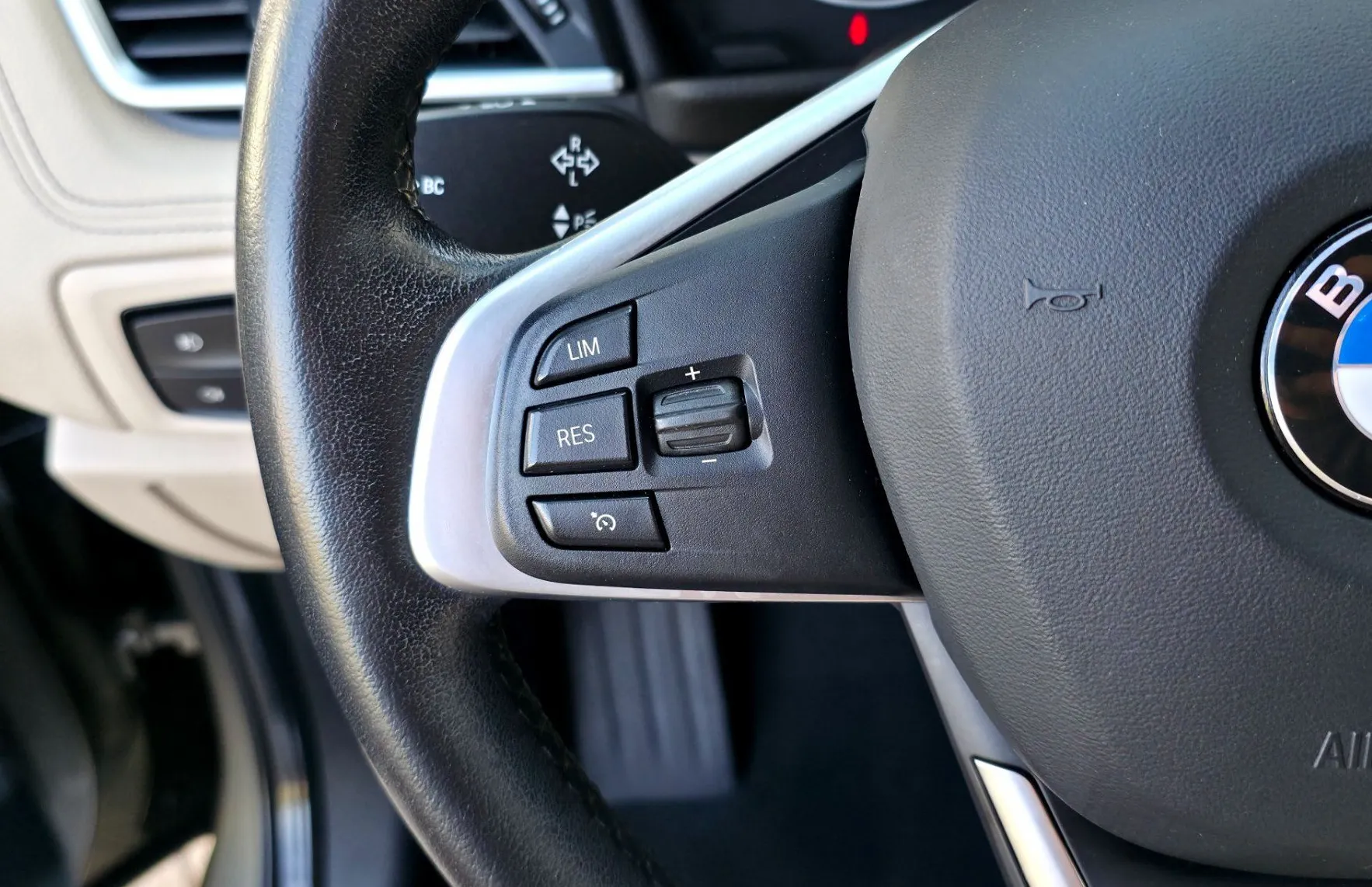 Zunanja slika - BMW Serija 2 - Active Tourer: 218d Luxury Line FULLED•GRETJE•AMBIENT•KE - 9