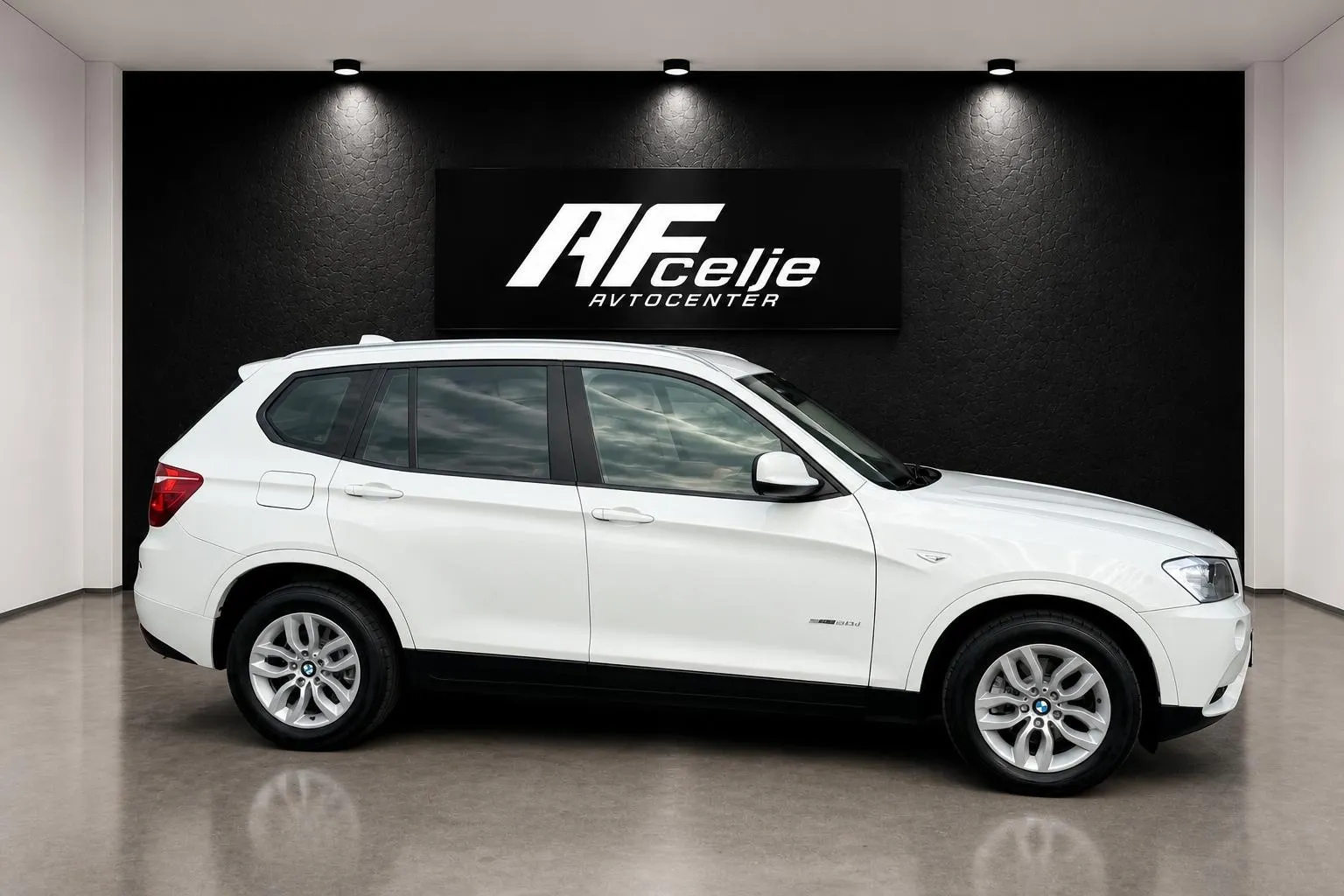 Zunanja slika - BMW serija X3: - 18D-AUT-107.000km-PANORAMA-LIZING ZA TUJCE-NAVI- - 4