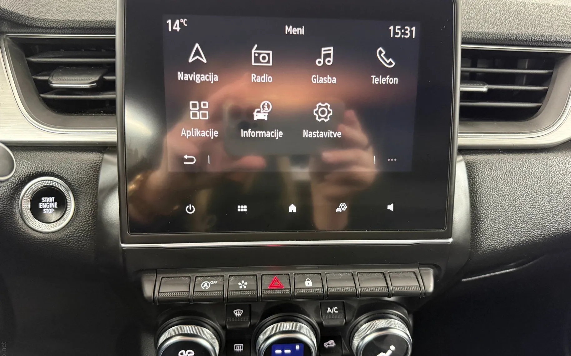 Zunanja slika - Renault Captur - TCe 100 Zen.nizozemec.navi.led.usnje.pdc.kljuka. - 19