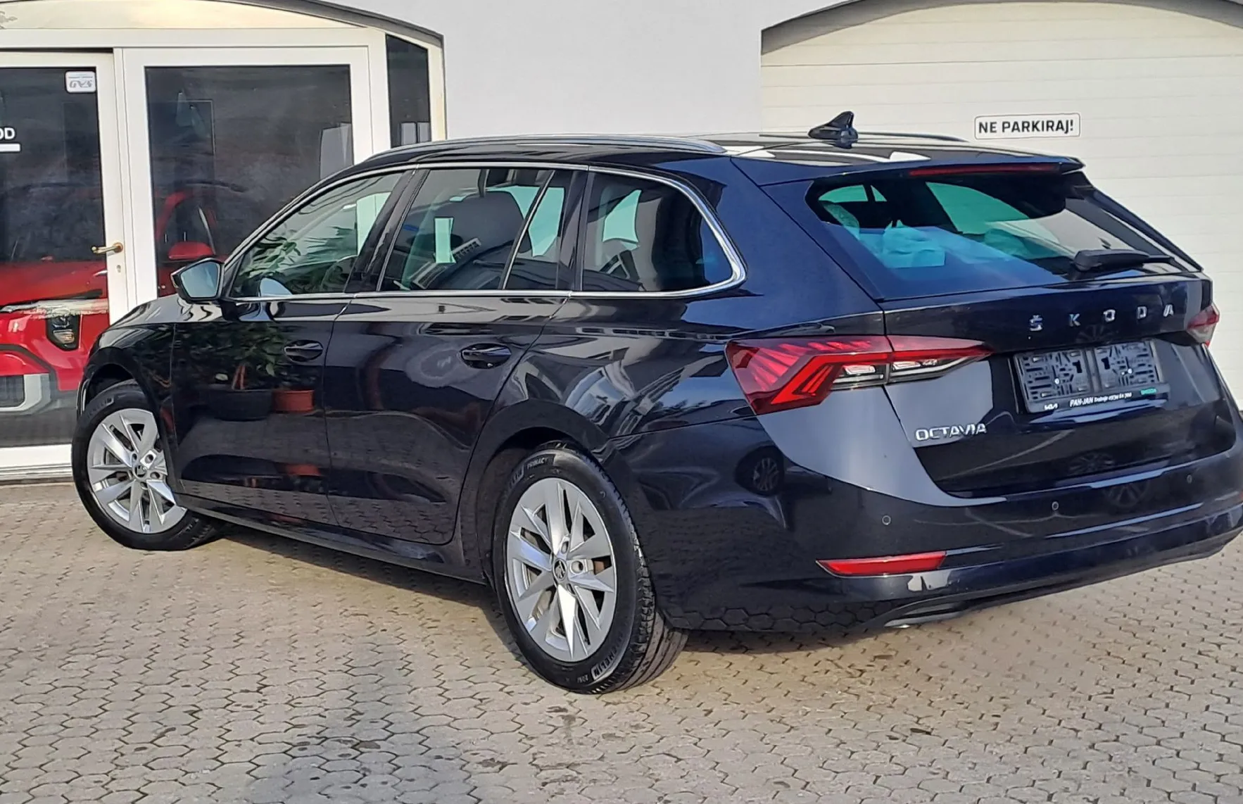 Zunanja slika - Škoda Octavia - Combi 1.5 TSI Ambition - 3