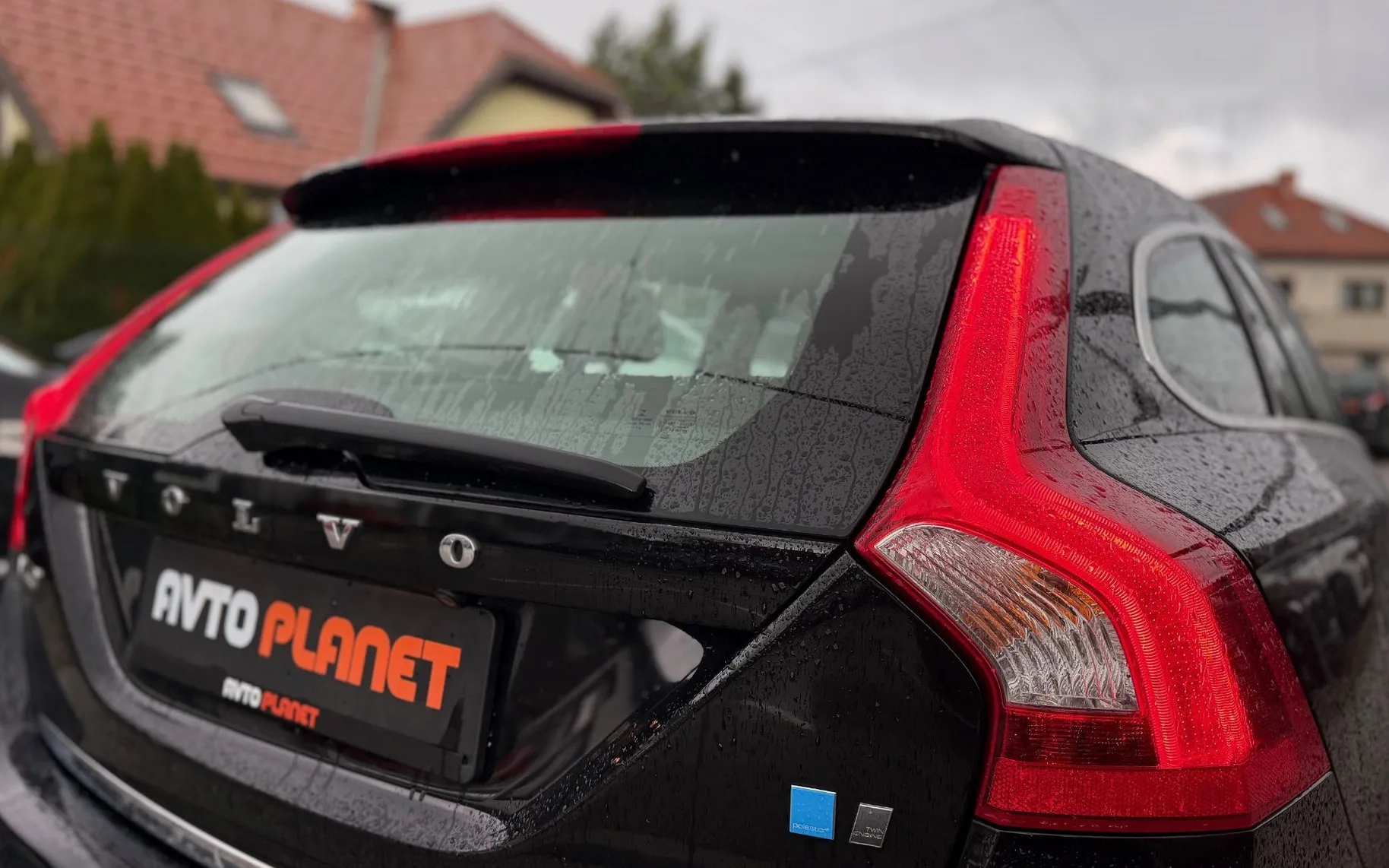 Zunanja slika - Volvo V60 - 2.4 D6 TwinEngine AWD HYBRID POLSTAR AUT. XENON - 12
