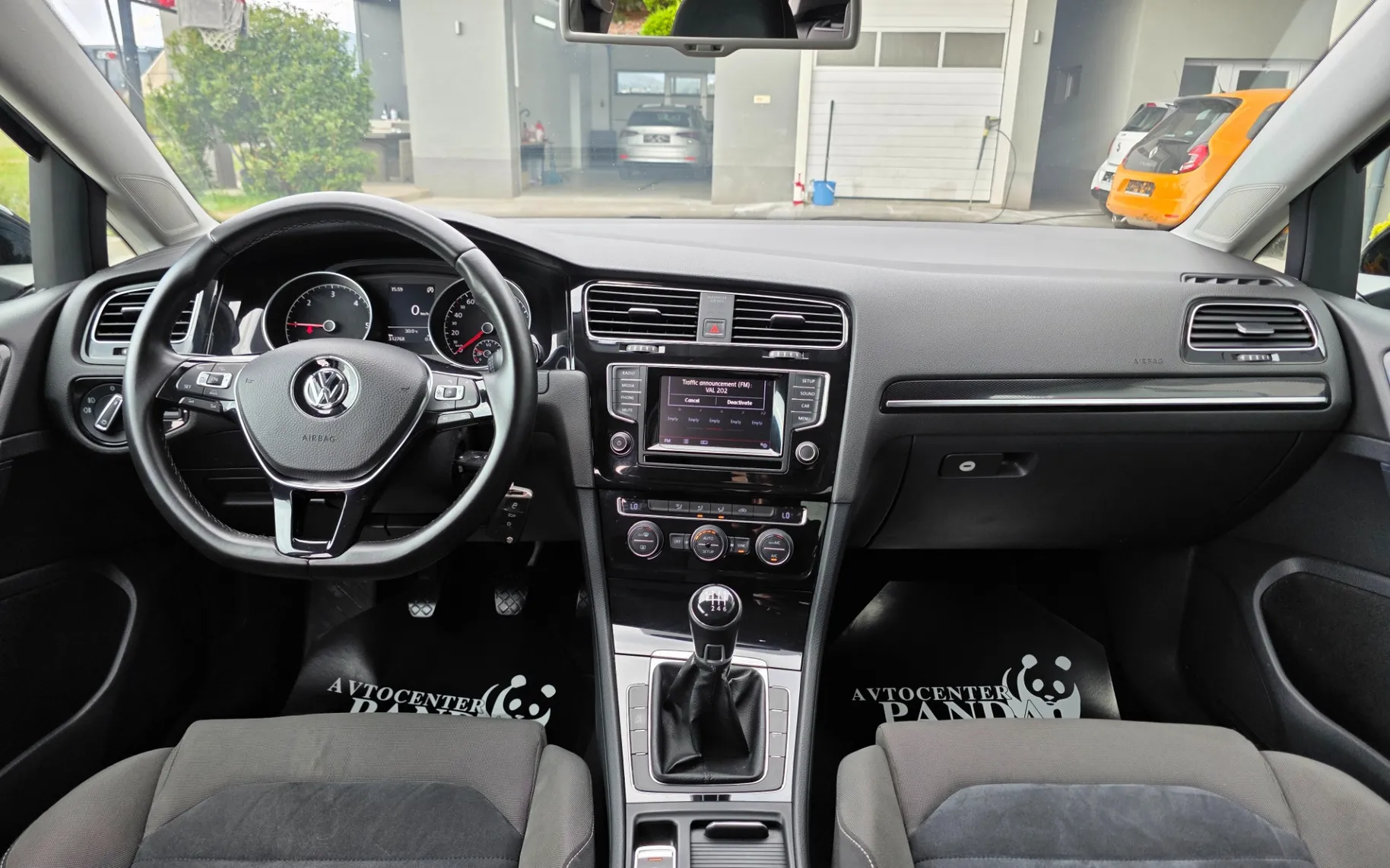 Zunanja slika - Volkswagen Golf - 2,0 TDI BMT Highline - 9