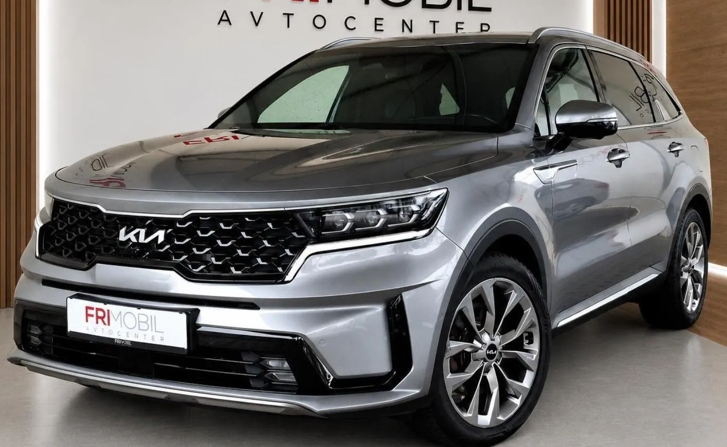 Zunanja slika - KIA Sorento - 2.2 CRDi AWD Limited•KAM360•HUD•VL.KLJUKA•ACC•DAB• - 1
