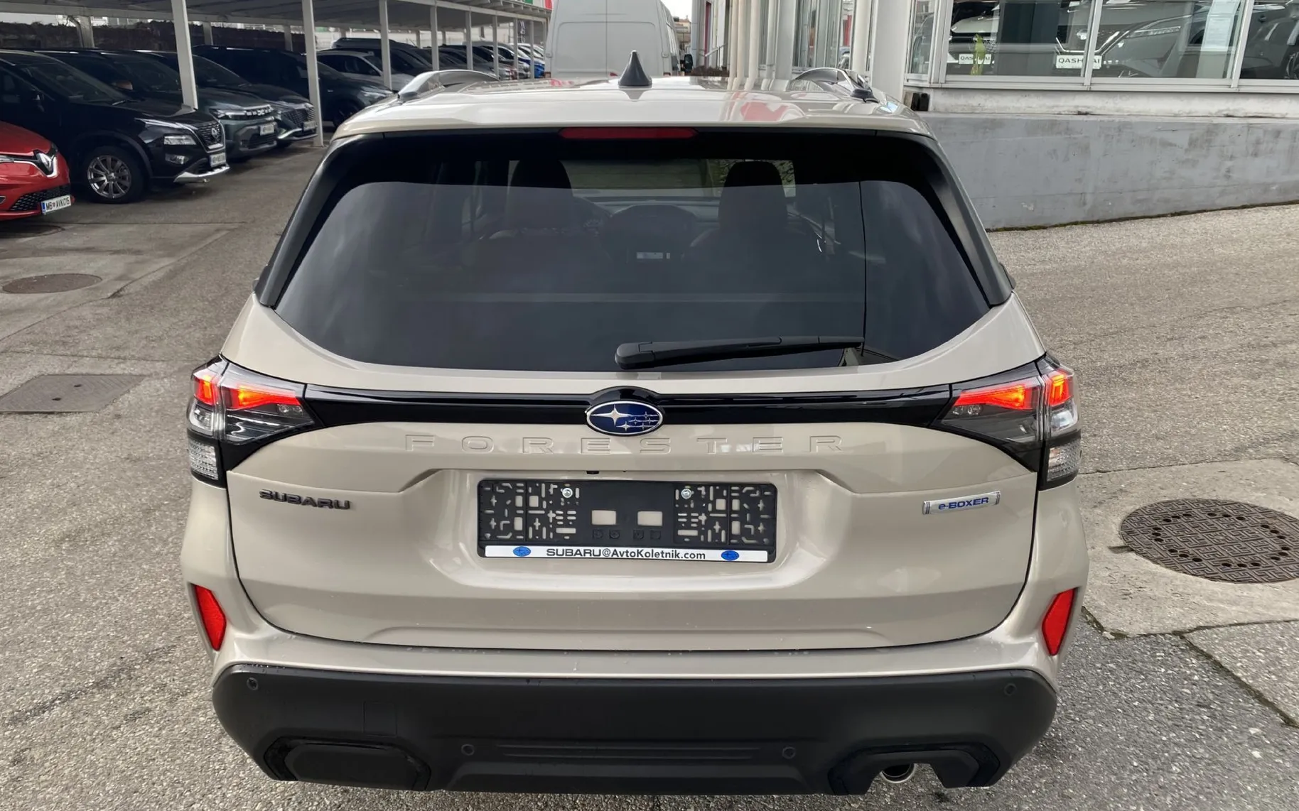 Zunanja slika - Subaru Forester - 2.0i 4WD CVT Lineartronic PREMIUM - 13