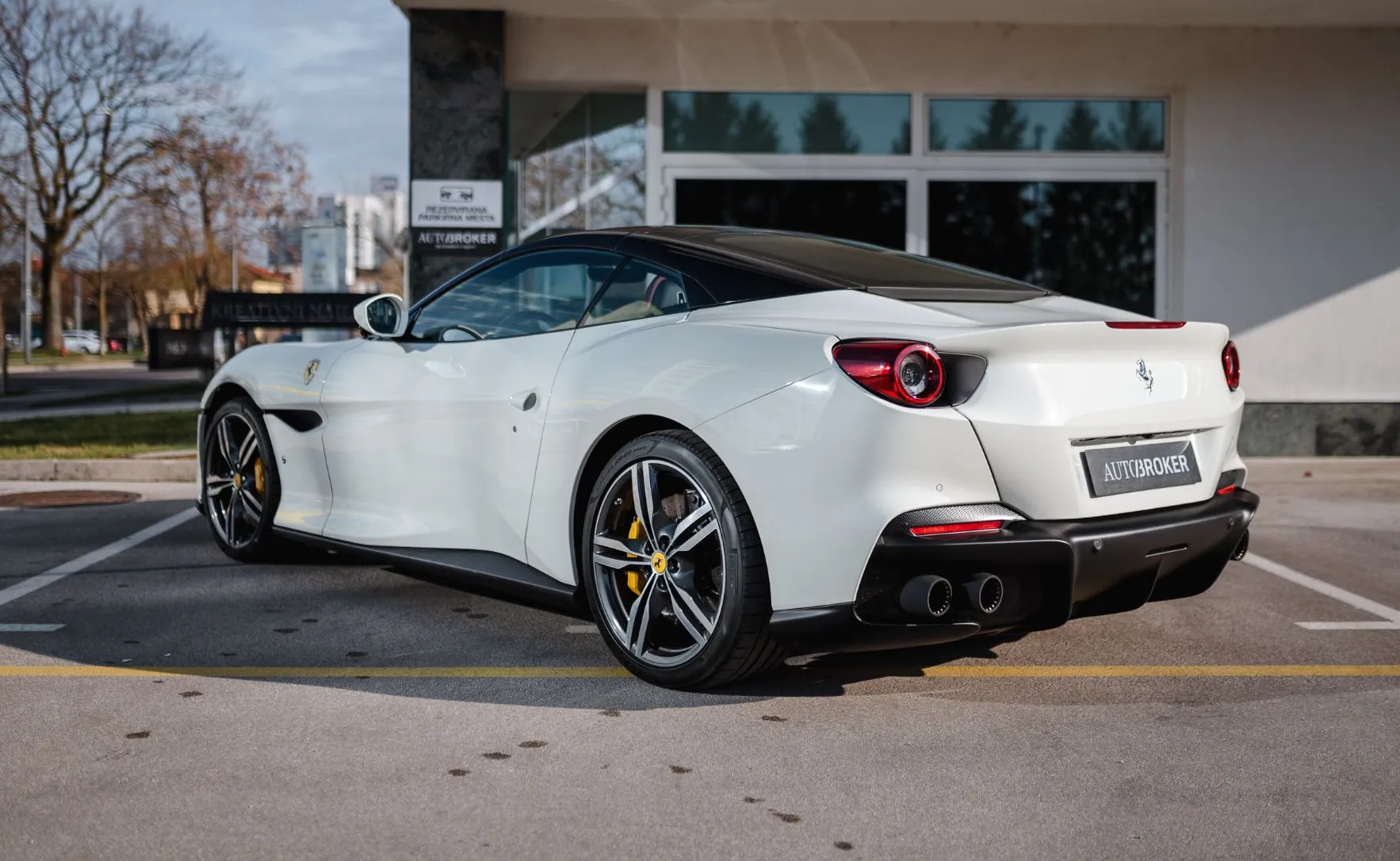 Zunanja slika - Ferrari Portofino - M BICOLOR°ADAS°360°MADM°KARBON°JBL - 6