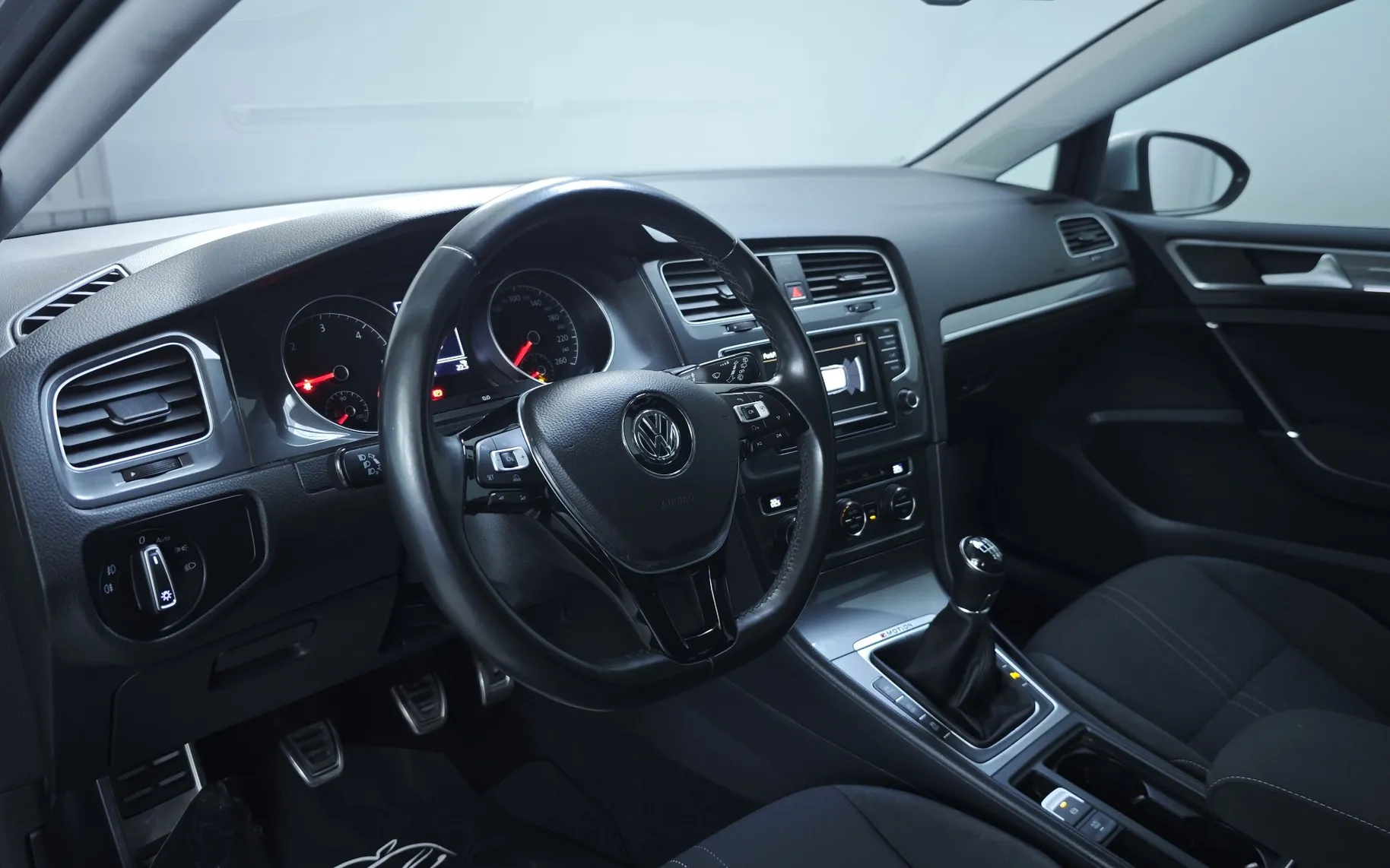 Zunanja slika - VW Golf - Variant 1.6TDI BMT 4MOTION Alltrack 81kW NAVI ALU XENON - 8