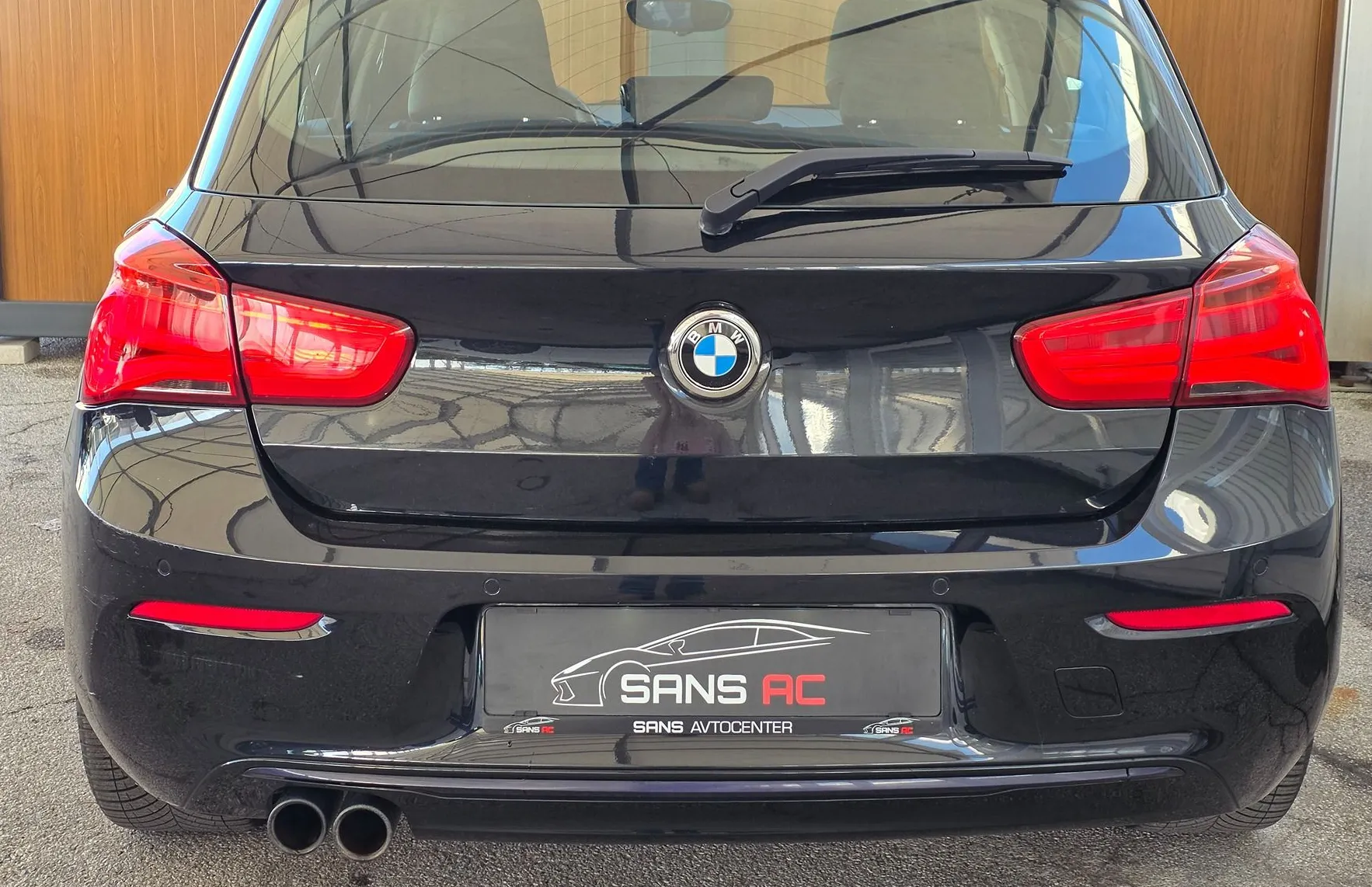 Zunanja slika - BMW Serija 1 - : 118d Sport - LED - TEMP. - GR. SED. - NAVIGACIJA - 4
