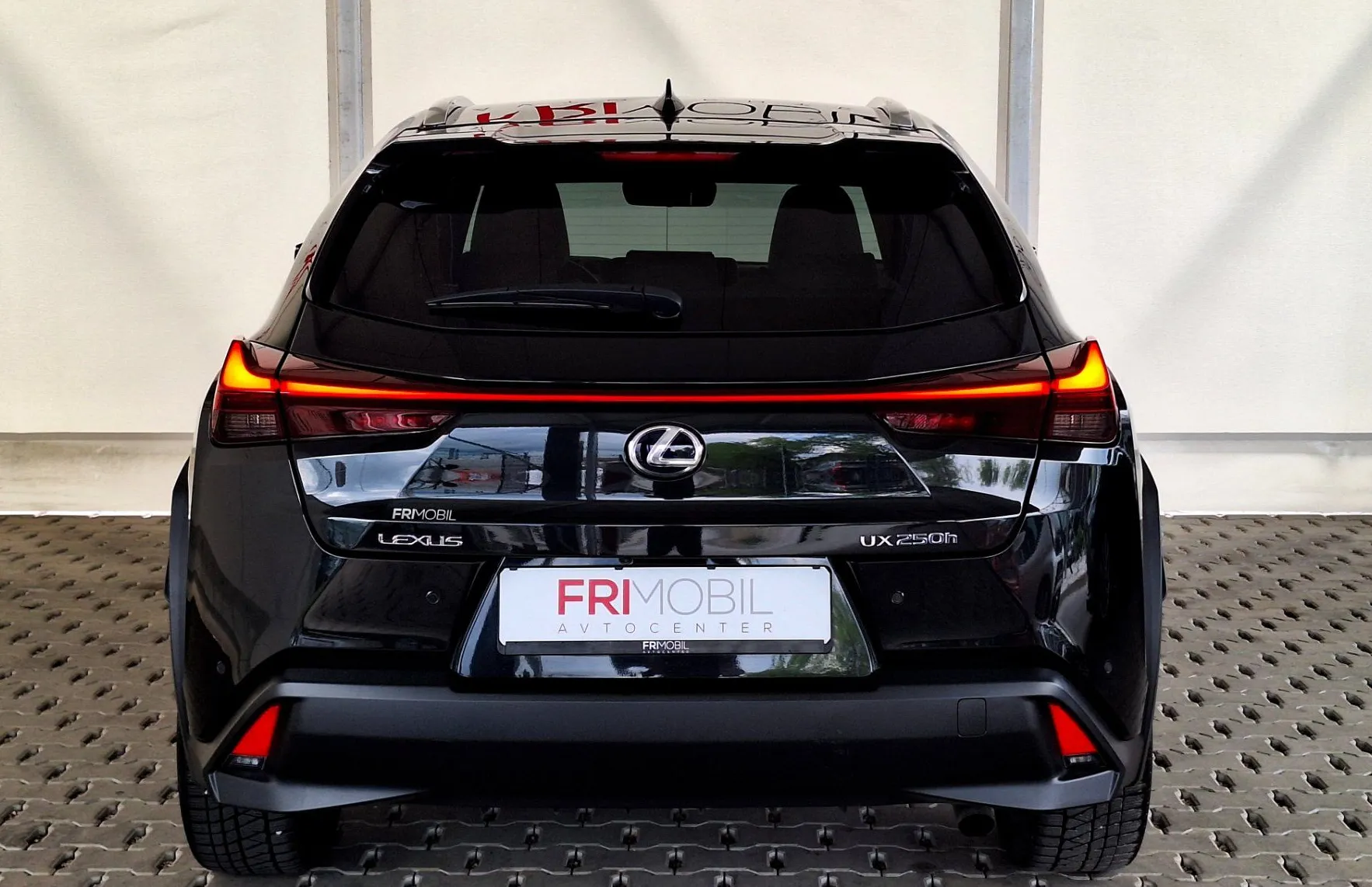 Zunanja slika - Lexus UX - 250h AWD Lury Mark Levinson•KAM360•MEMORY•ACC• - 6