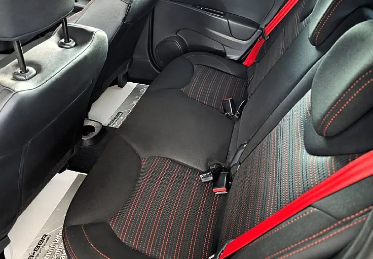 Zunanja slika - Renault Clio - RS 18 1.6 TCe 220 Trophy-AKRA-RECARO-NAVI-KAM-SLO - 10