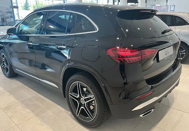 Zunanja slika - Mercedes-Benz GLA-Razred - GLA 200 d 4MATIC AMG Line Avt. - 5
