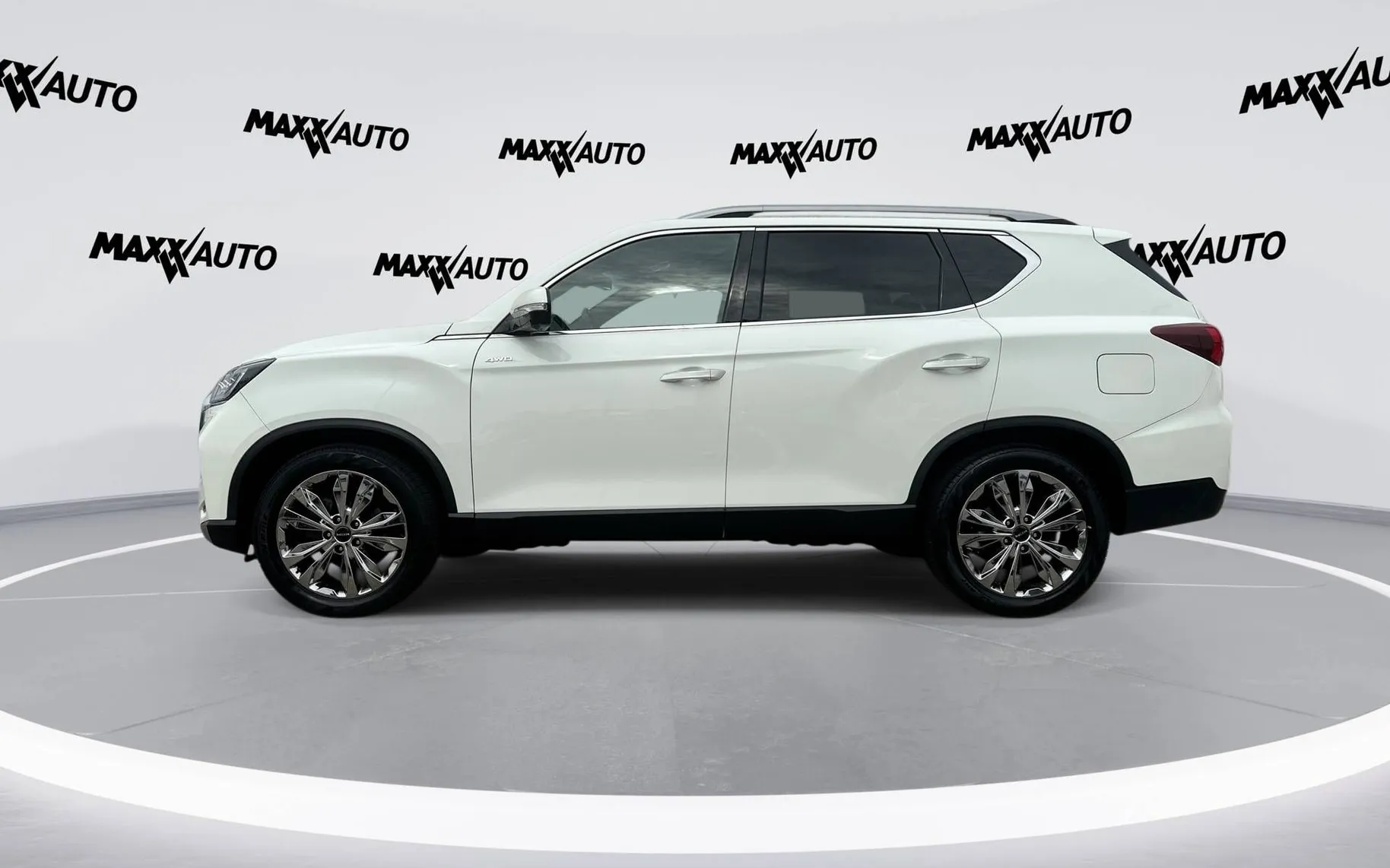 Notranja slika - SsangYong Rexton - 2.2 XDI AWD Limited Exclusive Panorama+ Avt. - 8