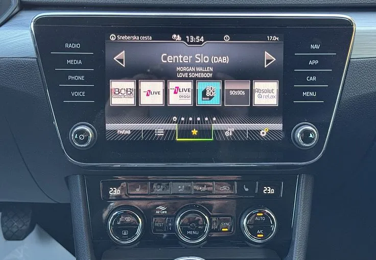 Zunanja slika - Škoda Superb - Combi 2.0 TDI Ambition - 8