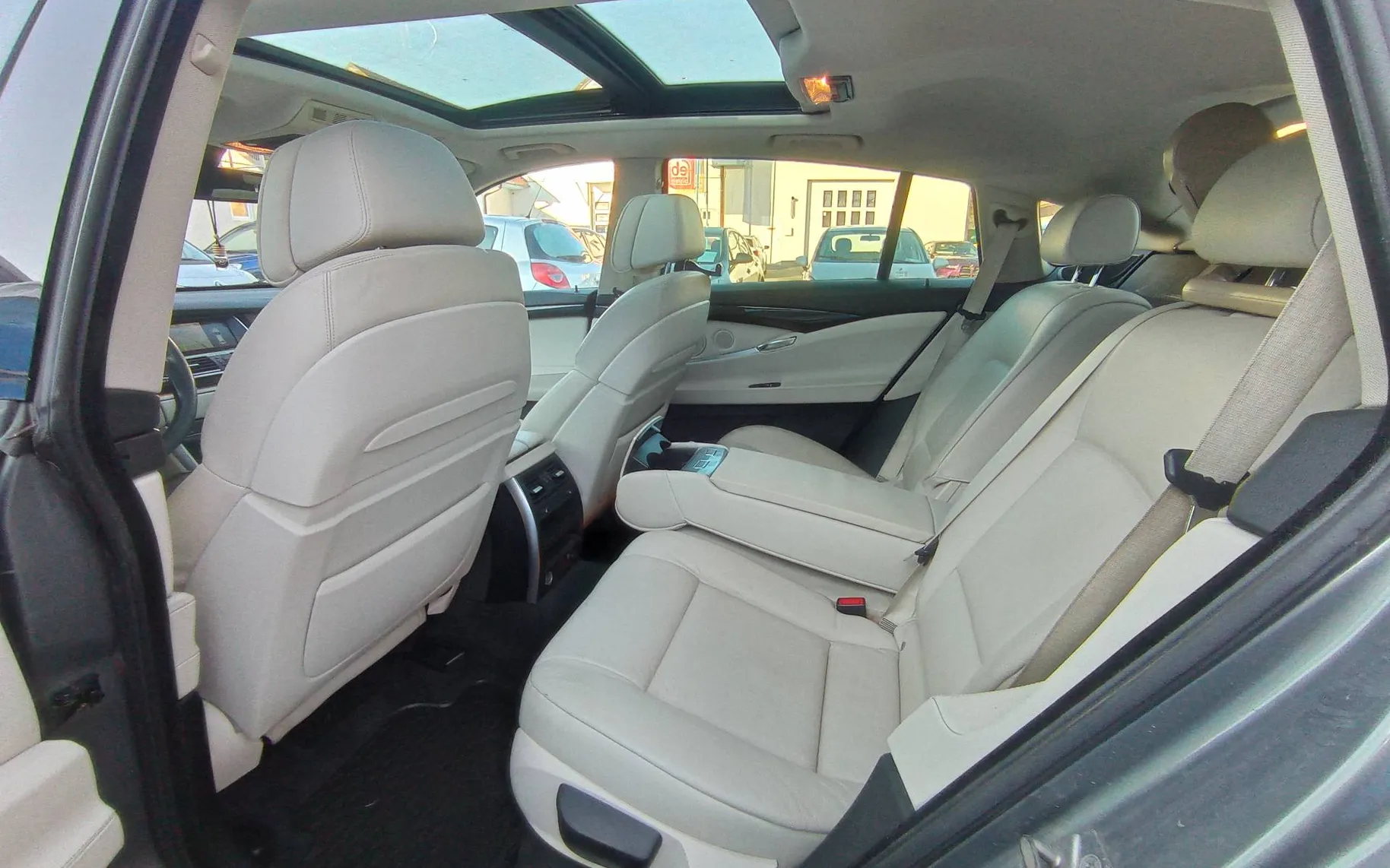 Zunanja slika - BMW Serija 5 - 530d PANORAMA.KAMERA.VSA MOŽNA OPREMA - 15