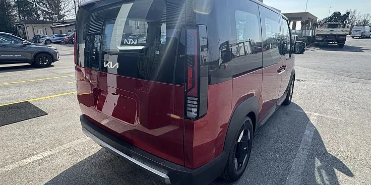 Zunanja slika - KIA PV5 - 71.2 kWh baterija 120 kW 163 KS  Quantum - 3