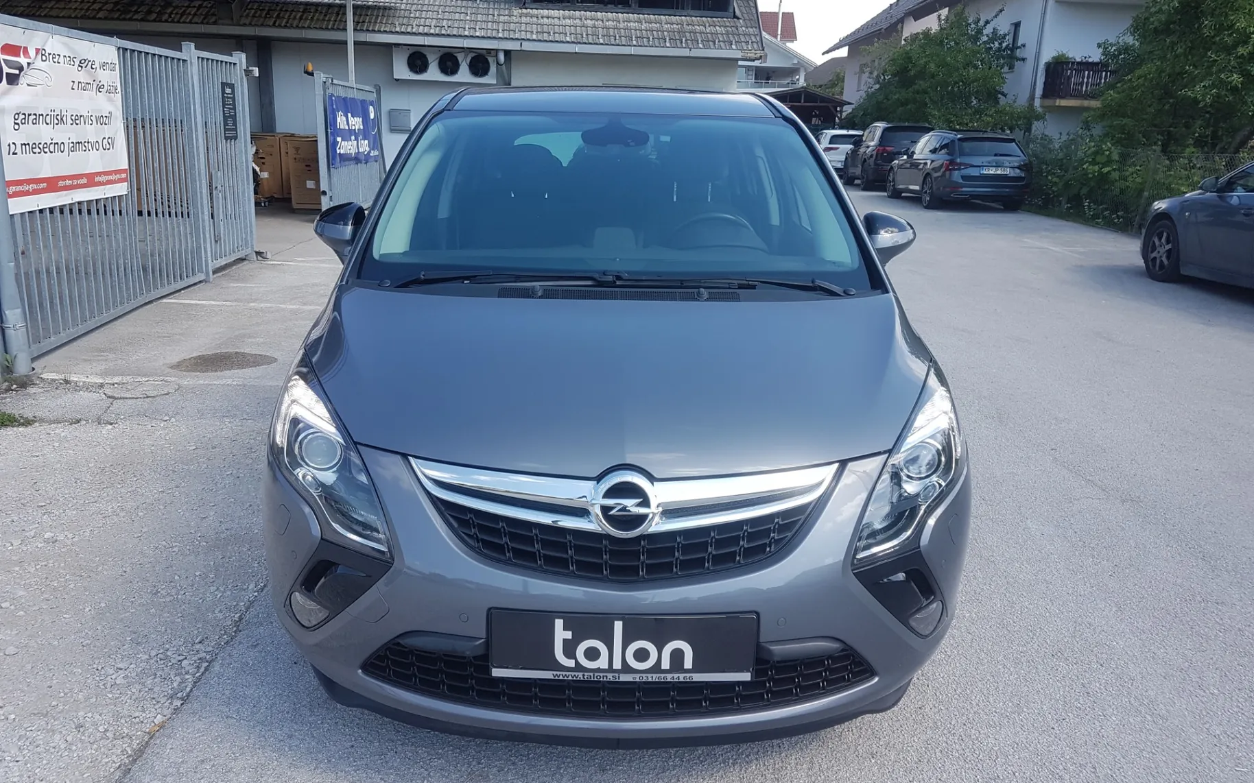 Zunanja slika - Opel Zafira - Tourer 1,6 CDTi Cosmo Start/Stop - 2