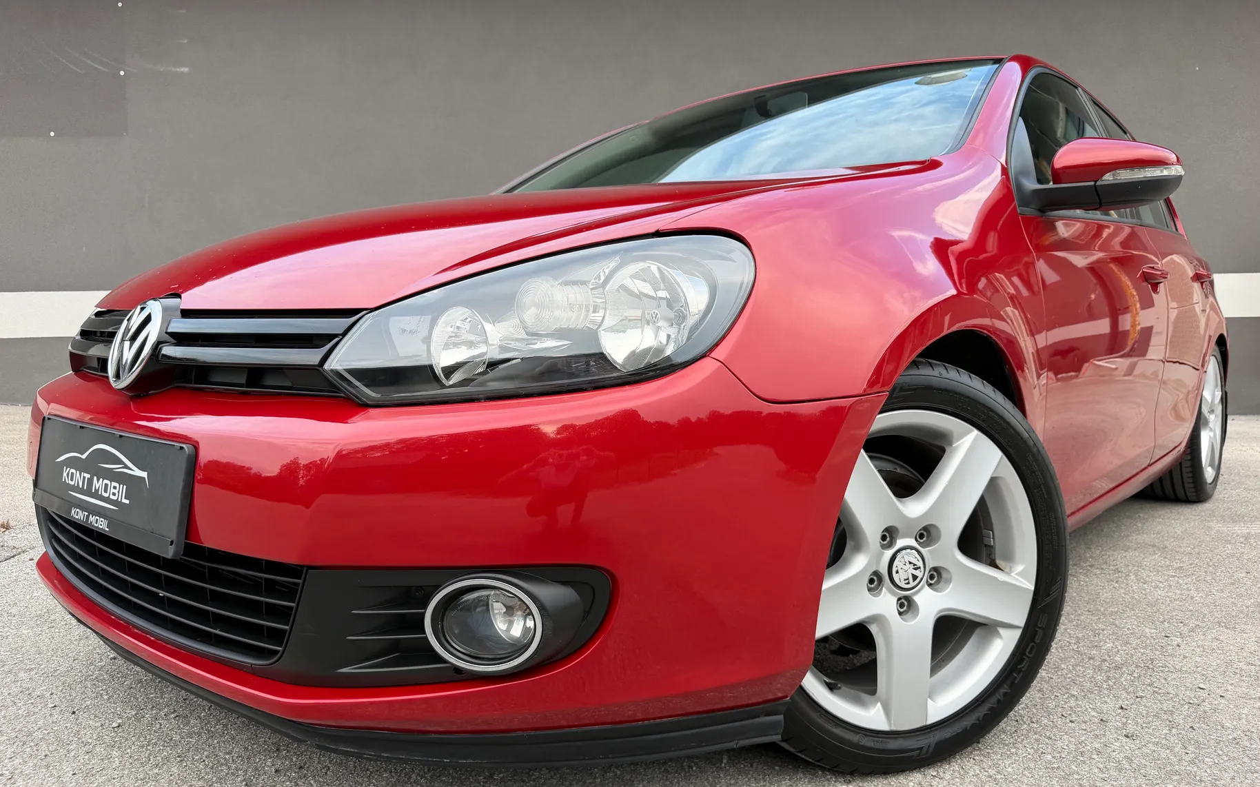 Zunanja slika - Volkswagen Golf - 1.6 TDI 1.LASTNIK SLO.VOZILO KLIMA ALU 17 - 1