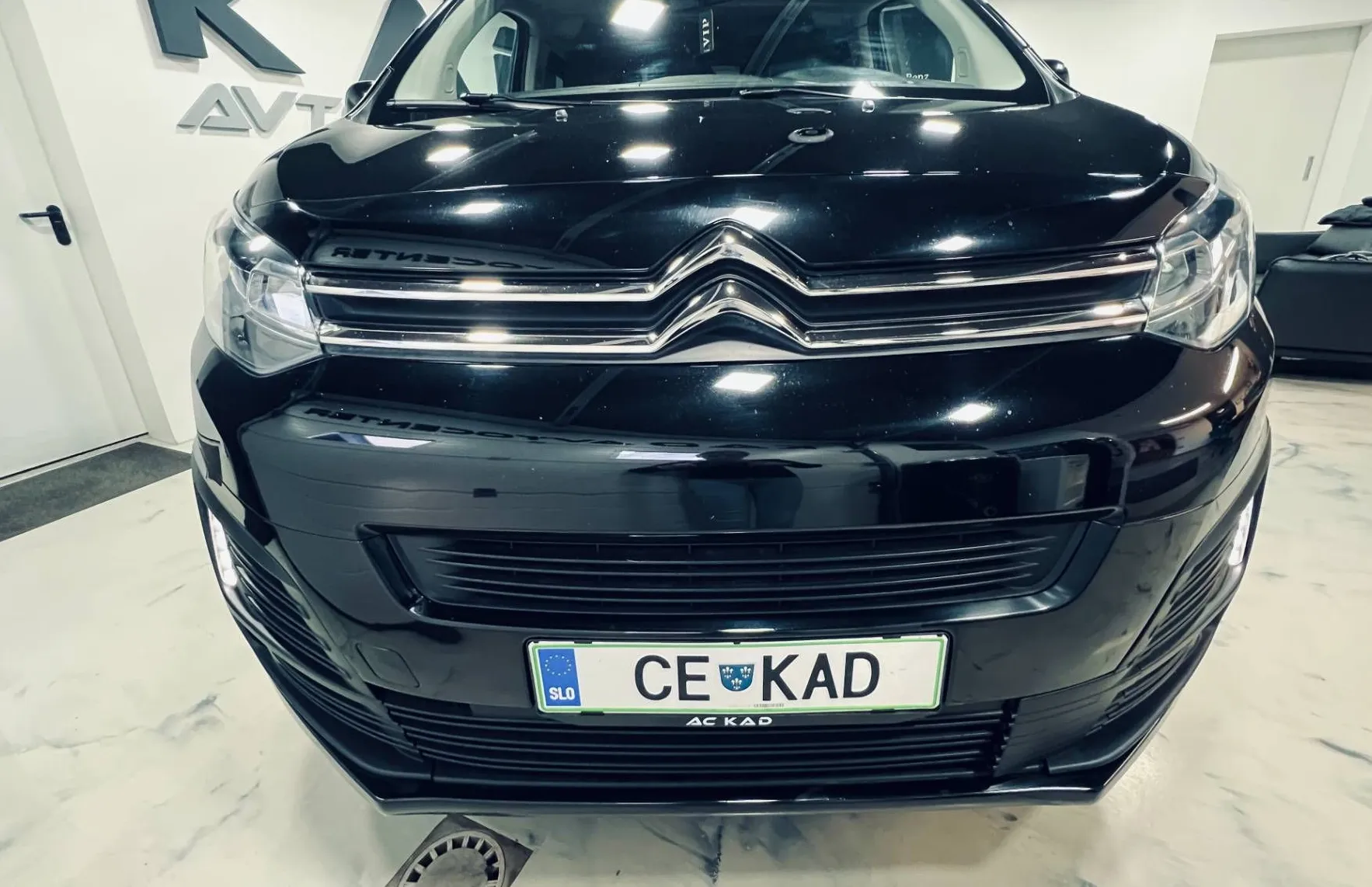 Zunanja slika - Citroën Jumpy - 2.0hdi L3 5+1 - 2