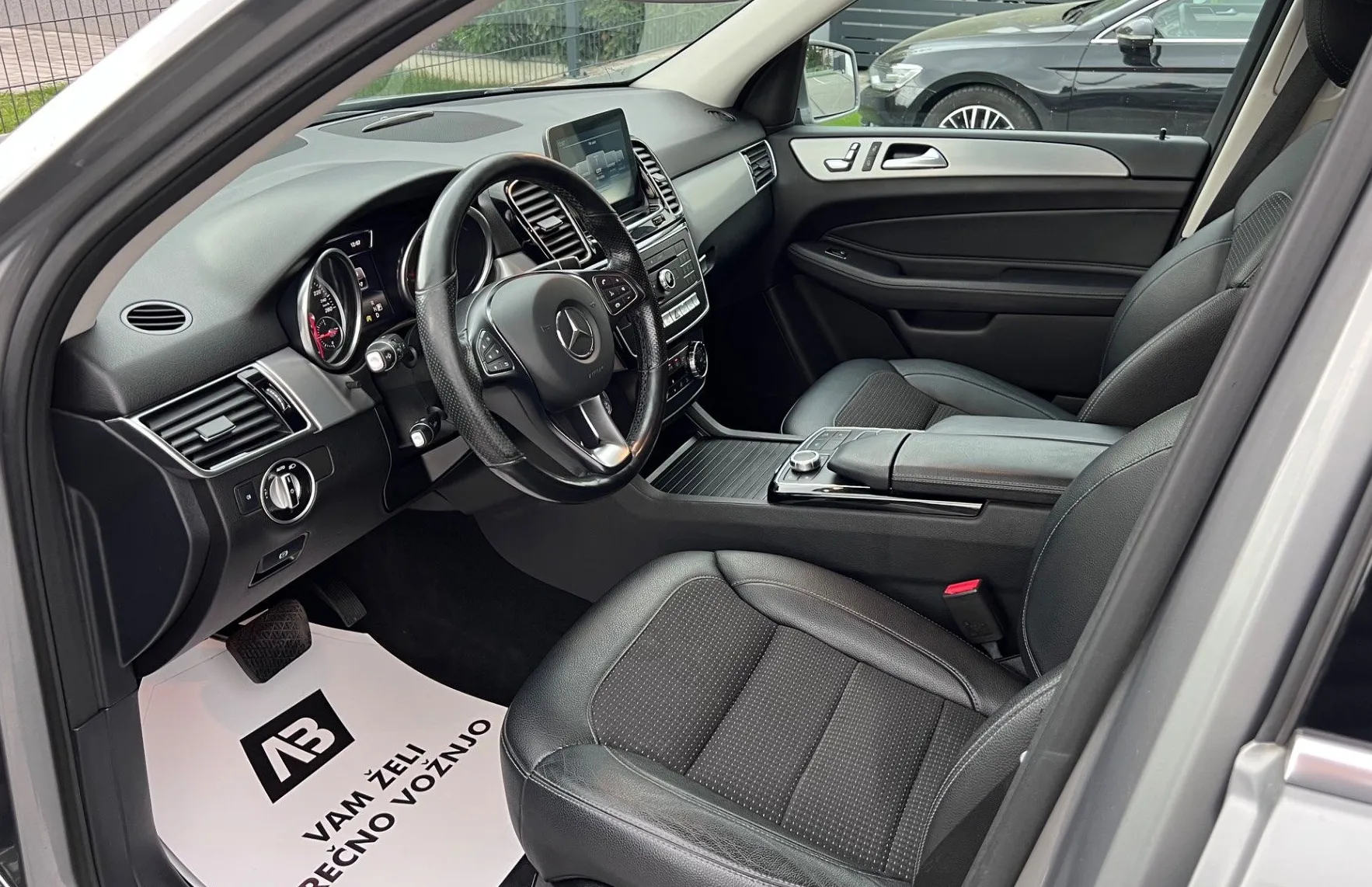 Zunanja slika - Mercedes-Benz GLE-Razred - GLE 250 d 4MATIC+SLO+1.LAST+LED... - 9