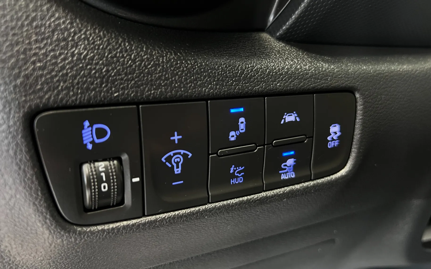Zunanja slika - Hyundai Kona - FASHION 64 KWH - 20