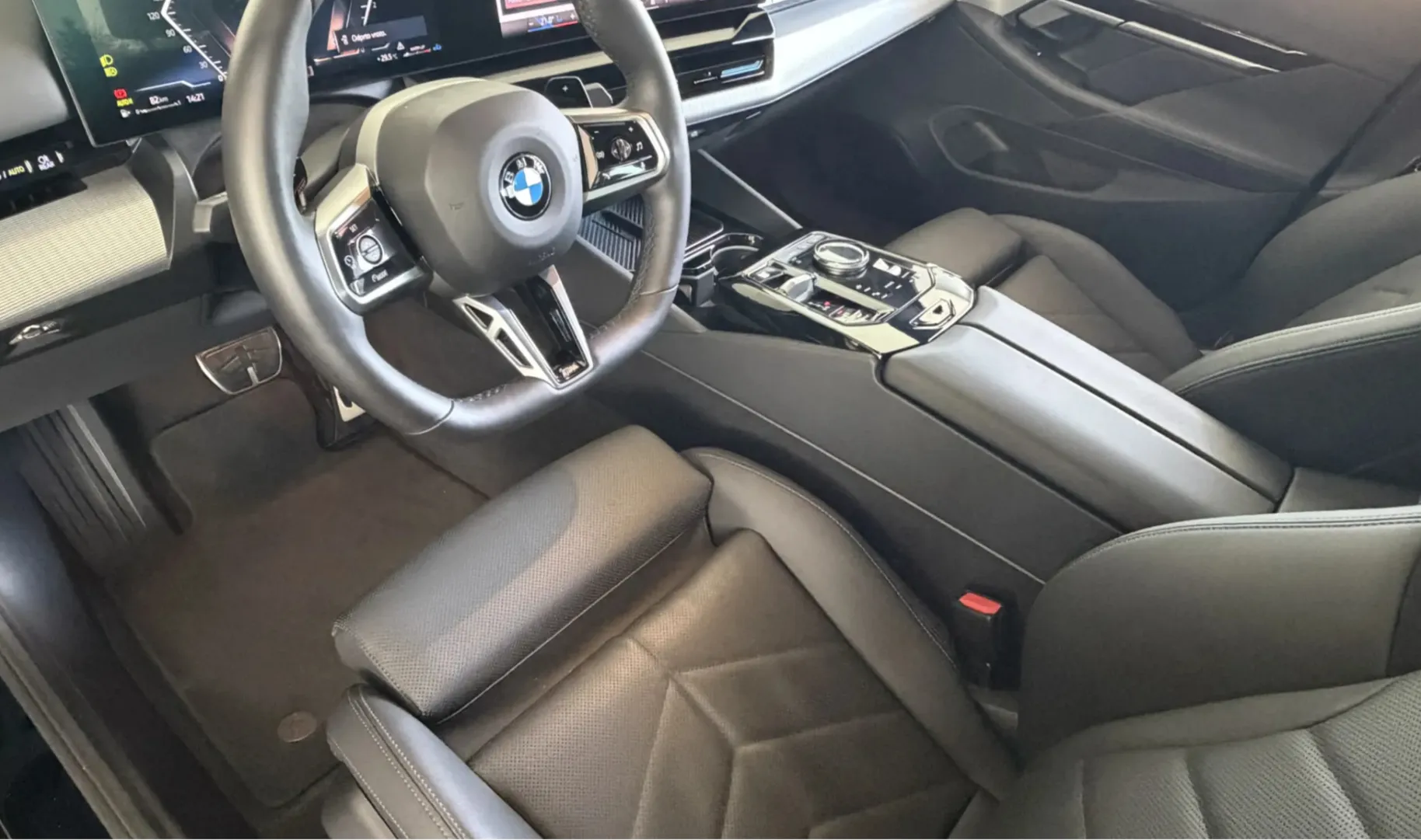 Zunanja slika - BMW 5 Series ActiveHybrid - WBA21FL030CU71575 - 11