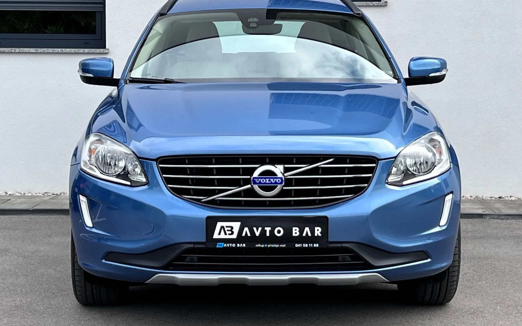 Zunanja slika - Volvo XC60 - D3+SLO+1.LAST+SAMO 104.475km++R.KAMERA - 2