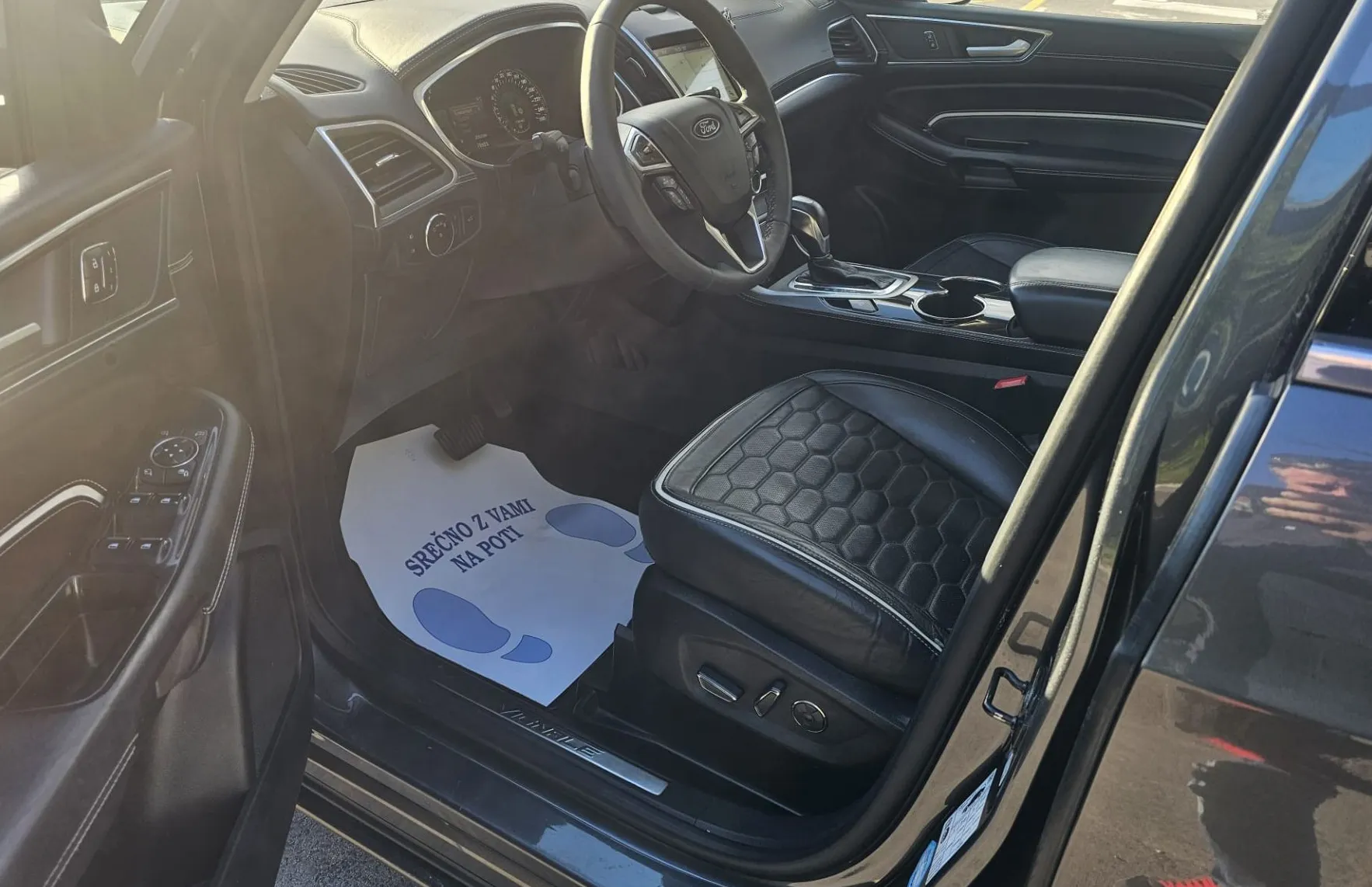 Zunanja slika - Ford S-MAX - 2.0 TDCi 4x4 Vignale AT |HlajenjeUsnja|LED|navi|AC - 7