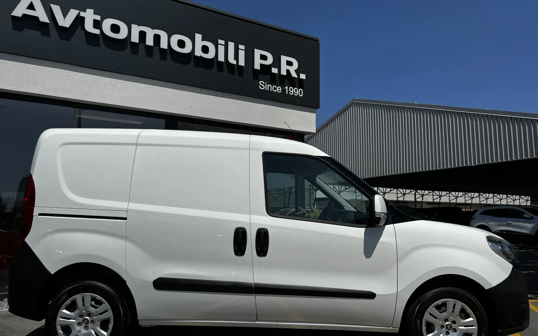 Zunanja slika - Fiat Doblo - CARGO 1.3 MULTIJET SX POVRAČILO DDV  IZOLIRAN TOV - 6