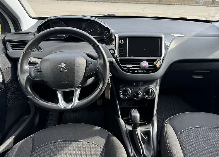 Zunanja slika - Peugeot 208 - 1.2 PureTech 82 S S ACTIVE NAREJEN VELIKS SERVIS - 6
