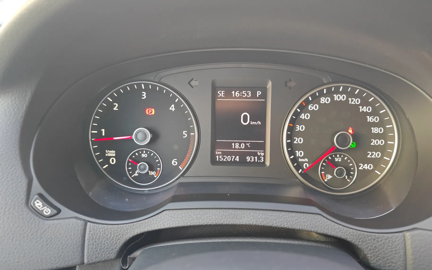 Notranja slika - Volkswagen Sharan - 2,0 TDI BMT SCR Style DSG - 10