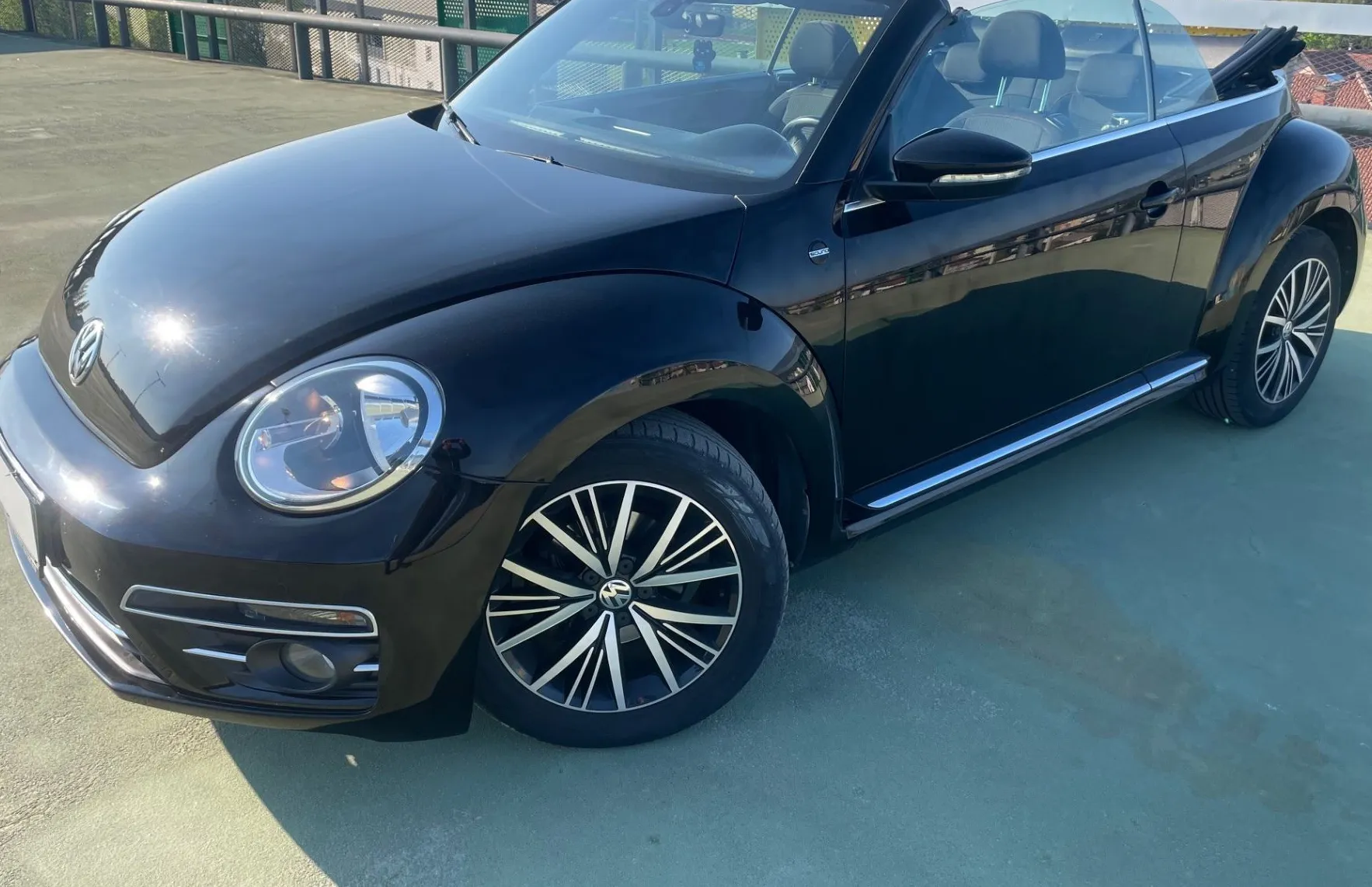Zunanja slika - Volkswagen Beetle - Cabriolet 1.2 TSI BMT Design - 1