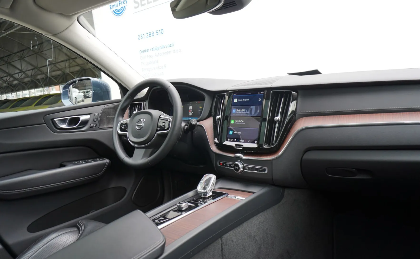 Zunanja slika - Volvo XC60 - B4D AWD Inscription Avt. - 12