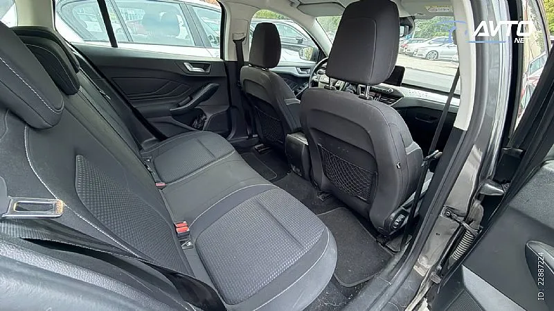 Notranja slika - Ford Focus - 1,5 EcoBlue Active - 5