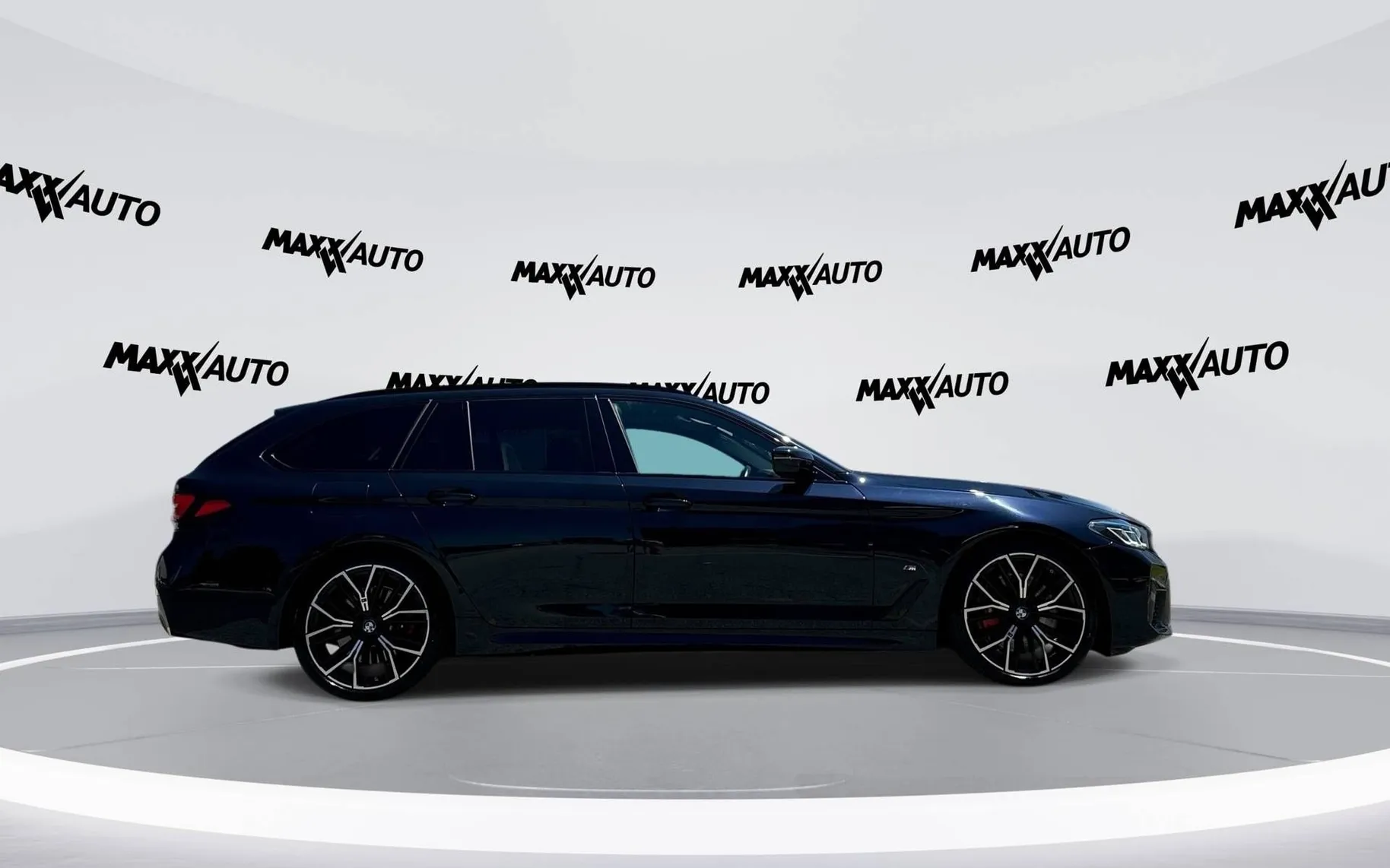 Zunanja slika - BMW serija 5: - 540i Avt. xDrive Mild Hybrid - 4