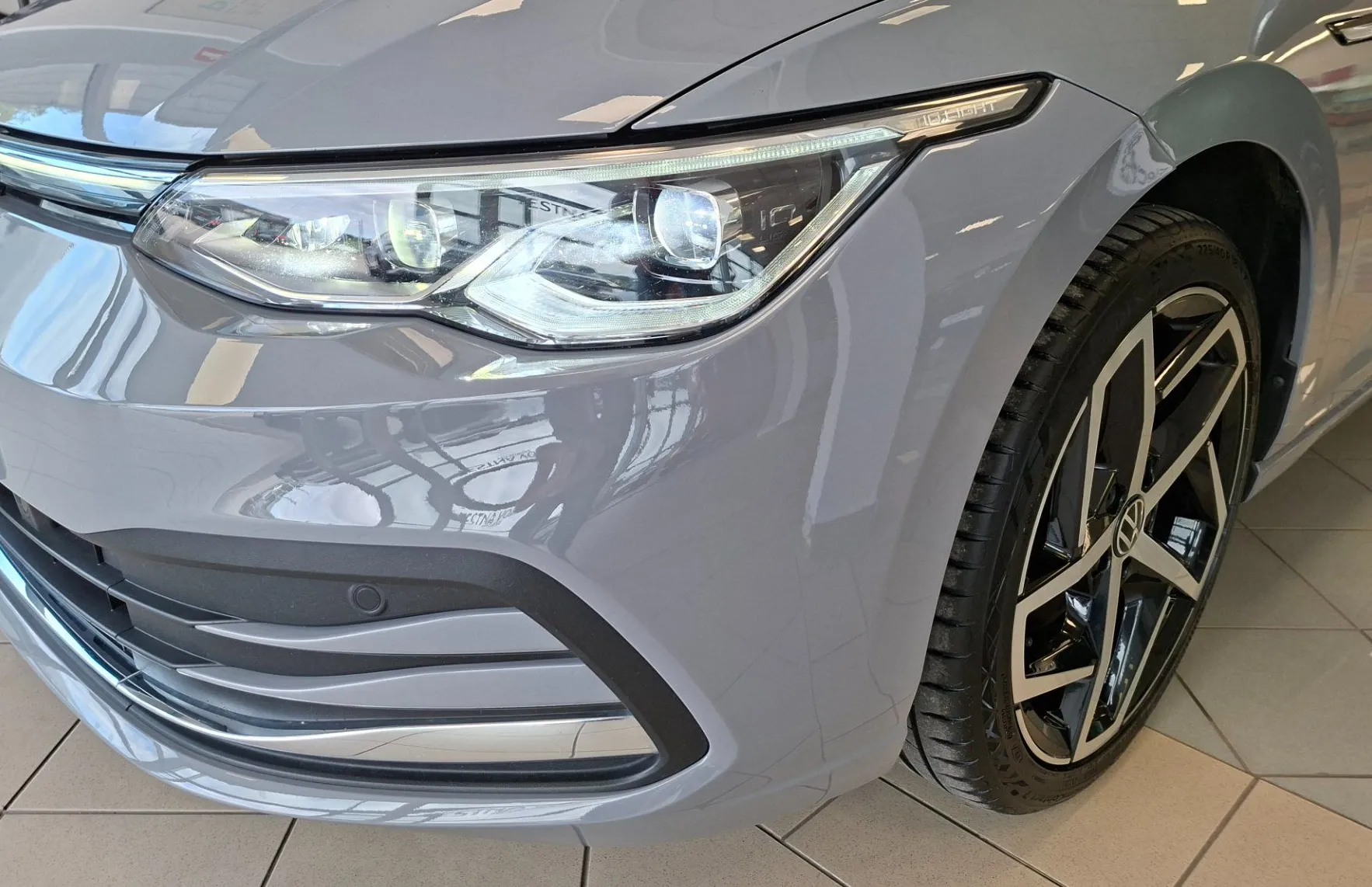 Zunanja slika - Volkswagen Golf - 2.0 TDI BMT Style-SLO-1.LASTNIK-ODLIČEN- - 19