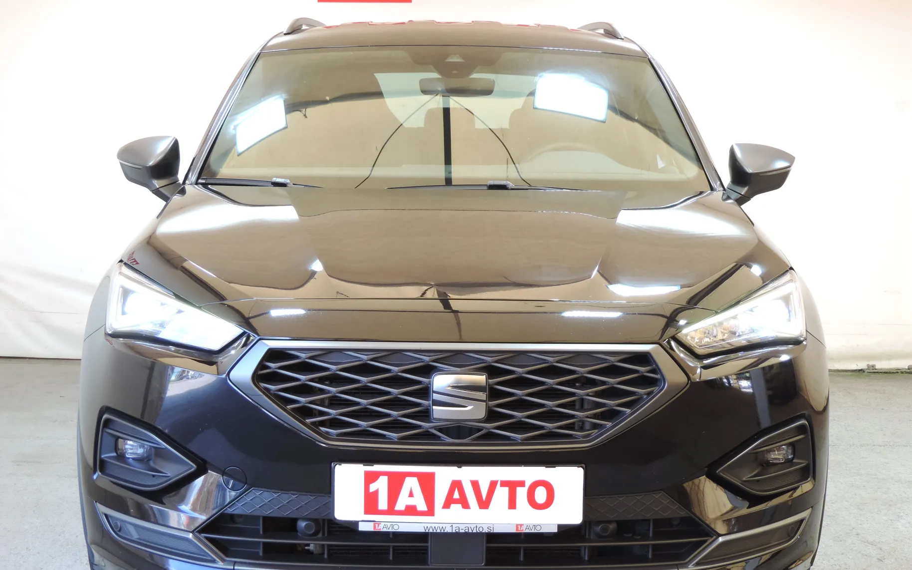 Zunanja slika - Seat Tarraco - 4Drive 2.0 TDI FR DSG KLJUKA-ACC-KAMERA - 3