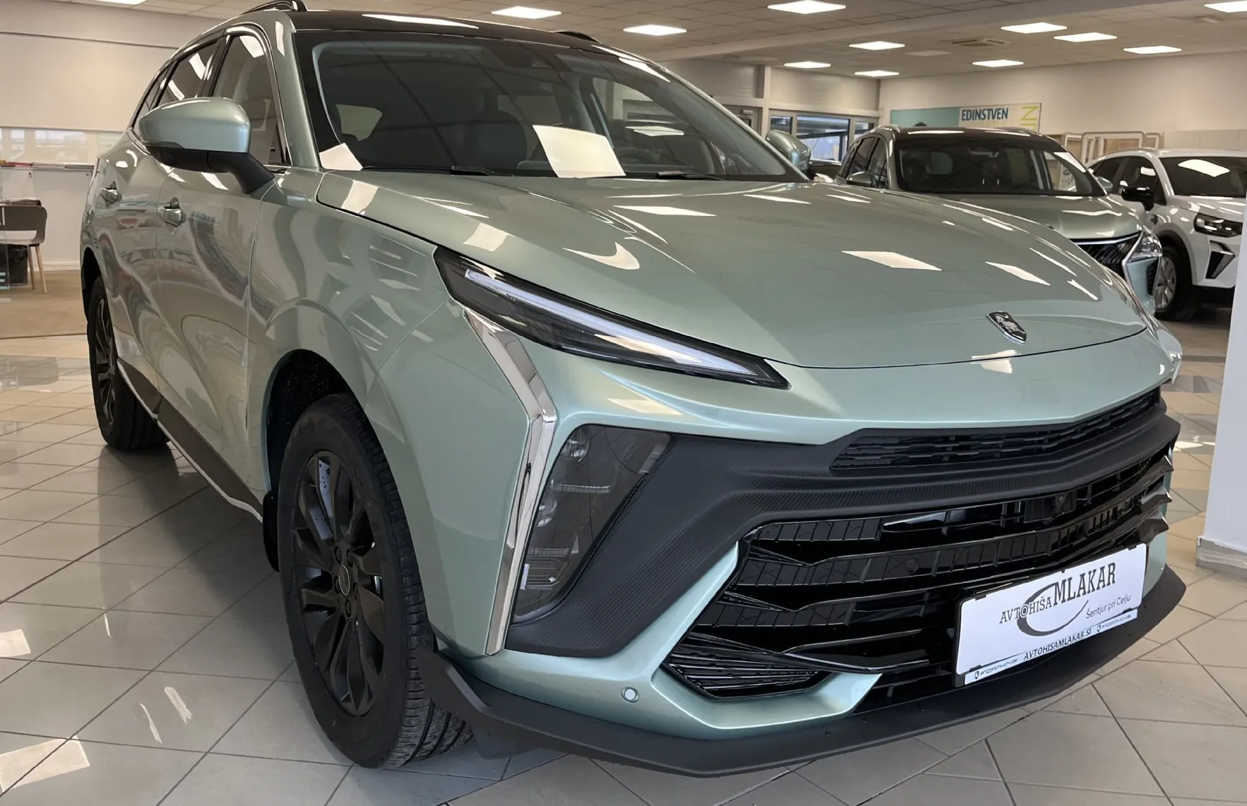 Zunanja slika - Forthing Forthing T5 EVO - T5 Evo 1.5 T-GDI LUXURY - NA ZALOGI - my 2025 - - 1