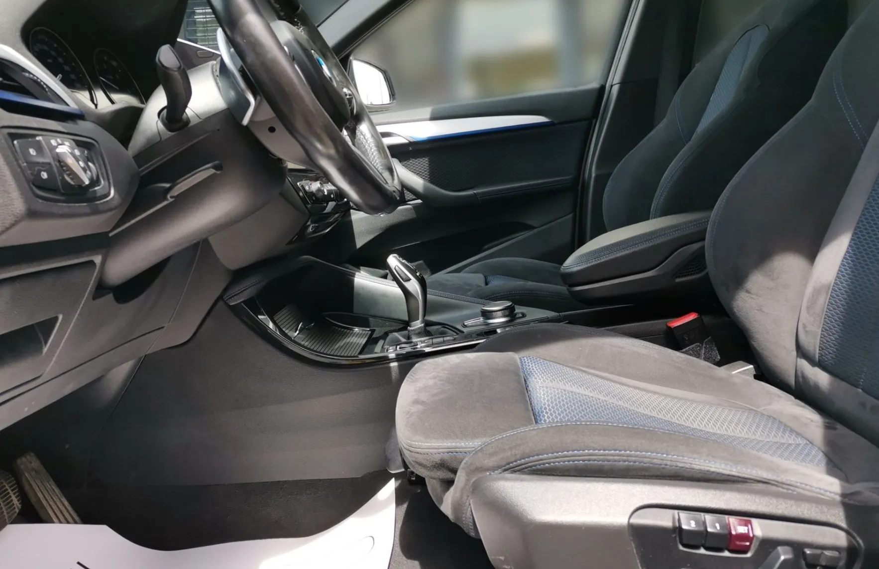 Zunanja slika - BMW X1 - serija : xDrive20d M PAKET LED NAVI PDC TEM KAMERA TOP - 11