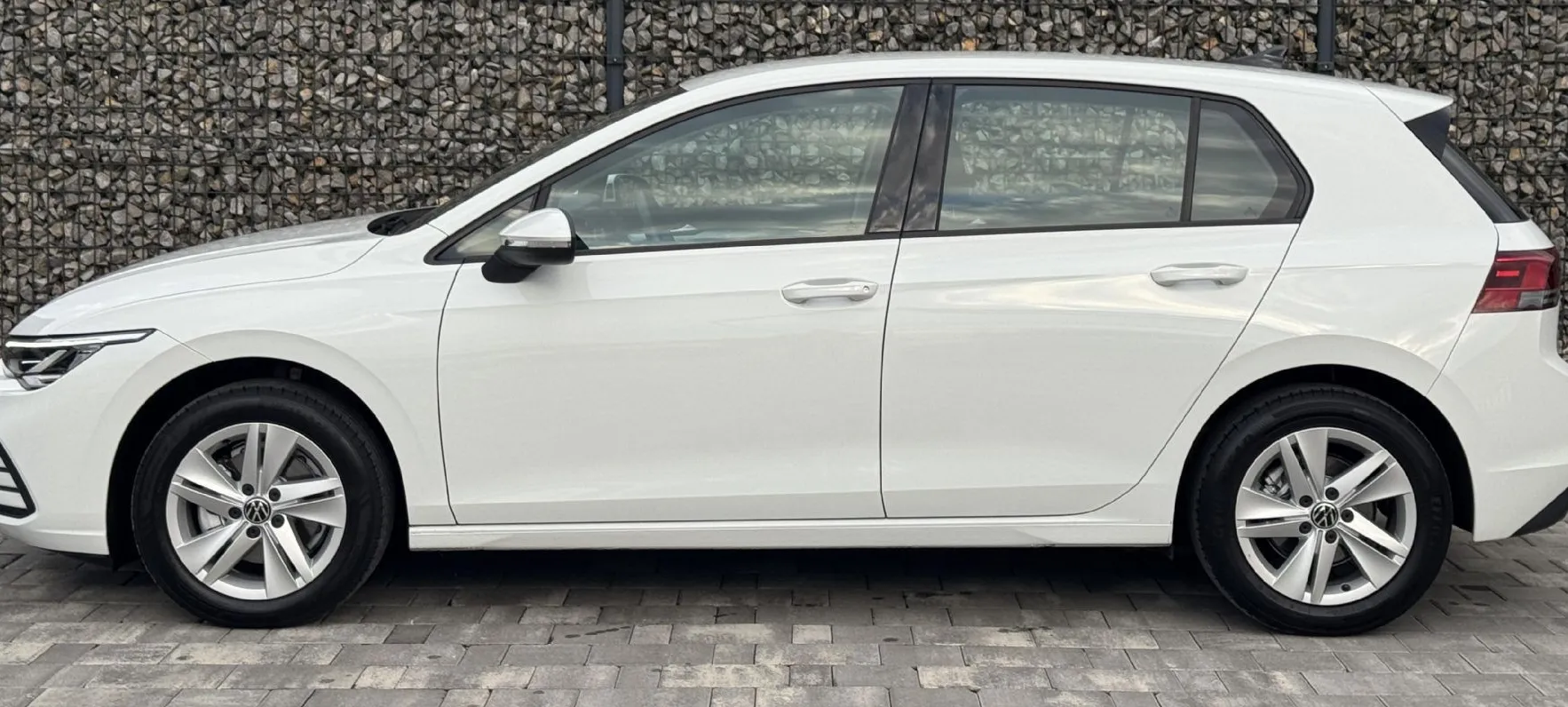 Zunanja slika - Volkswagen Golf - 1.5 TSI Style|Gr.Sed|Navi|Virtual|PDC|1.Last - 7