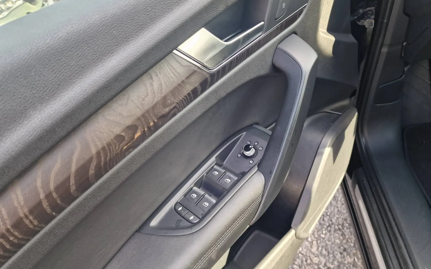 Notranja slika - Audi Q5 - quattro 2.0 TDI 190ps 161.000km KOT NOV - 7