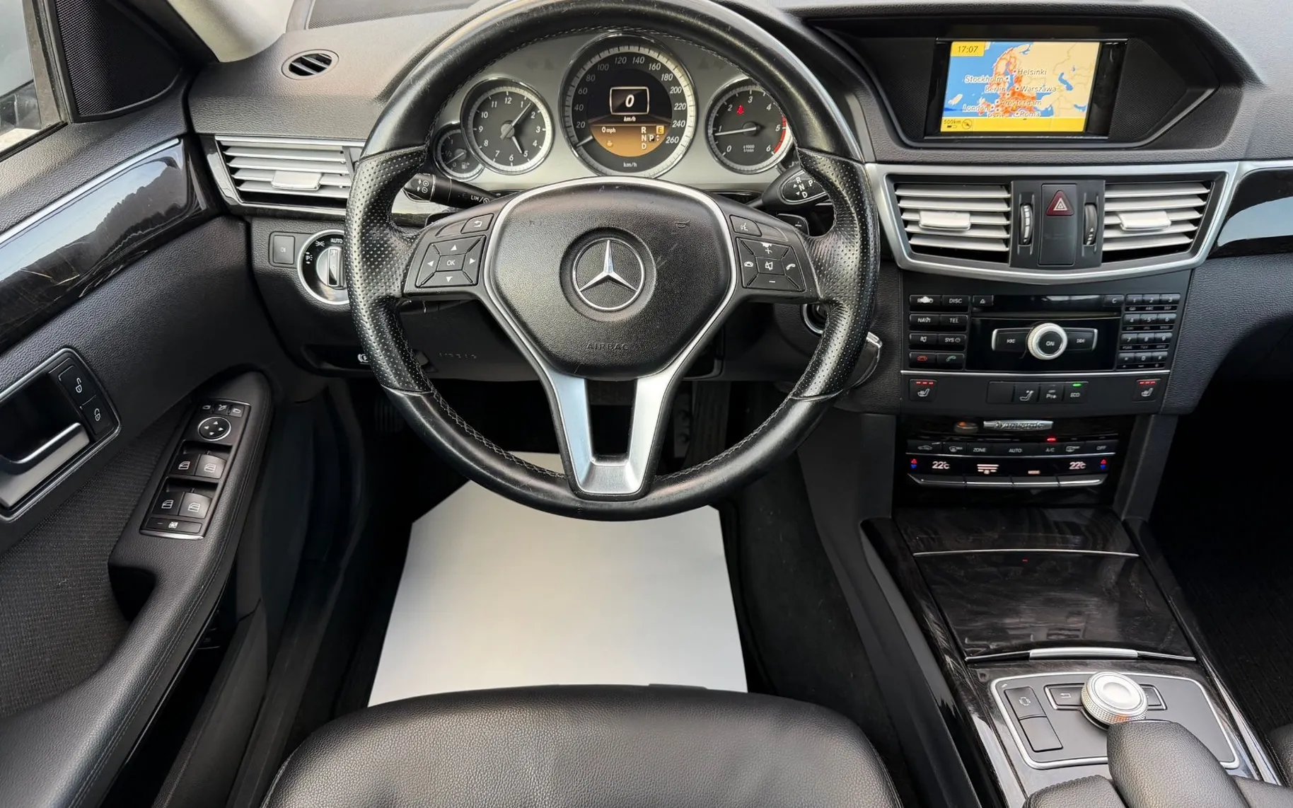 Zunanja slika - Mercedes-Benz E-Razred - E 200 CDI BlueEFFICIENCY AVANTGARDE AUT. NAVI - 17