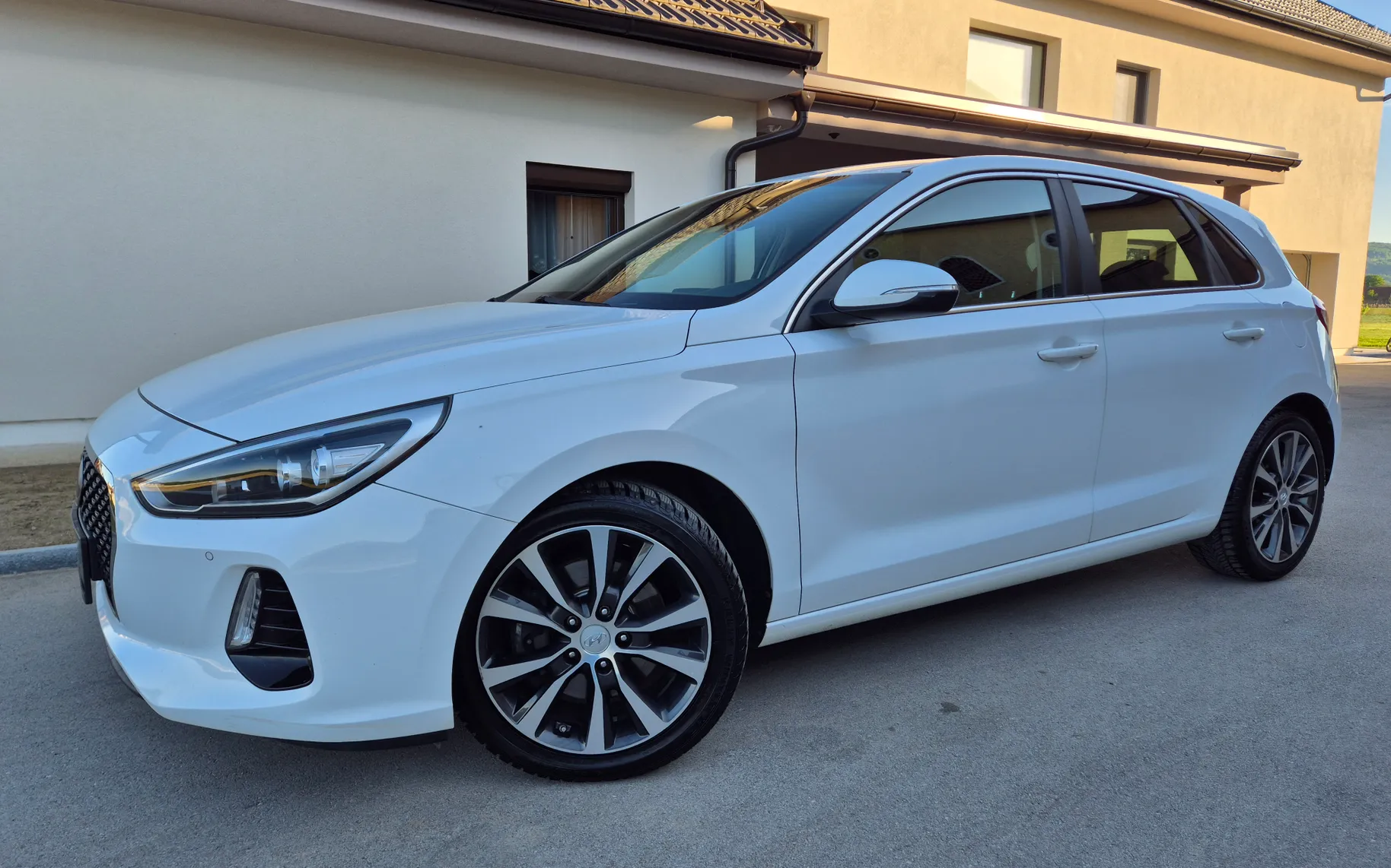 Zunanja slika - Hyundai i30 - 1,4 T-GDI 140 Style - 2