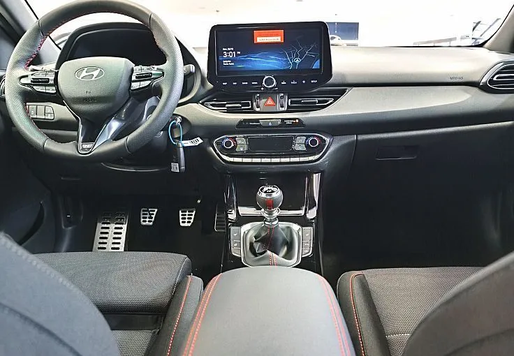 Zunanja slika - Hyundai i30 - 1.6 T-GDI PREMIUM N-LINE-REZ.K-SMART-APPLE-VIDEO - 8